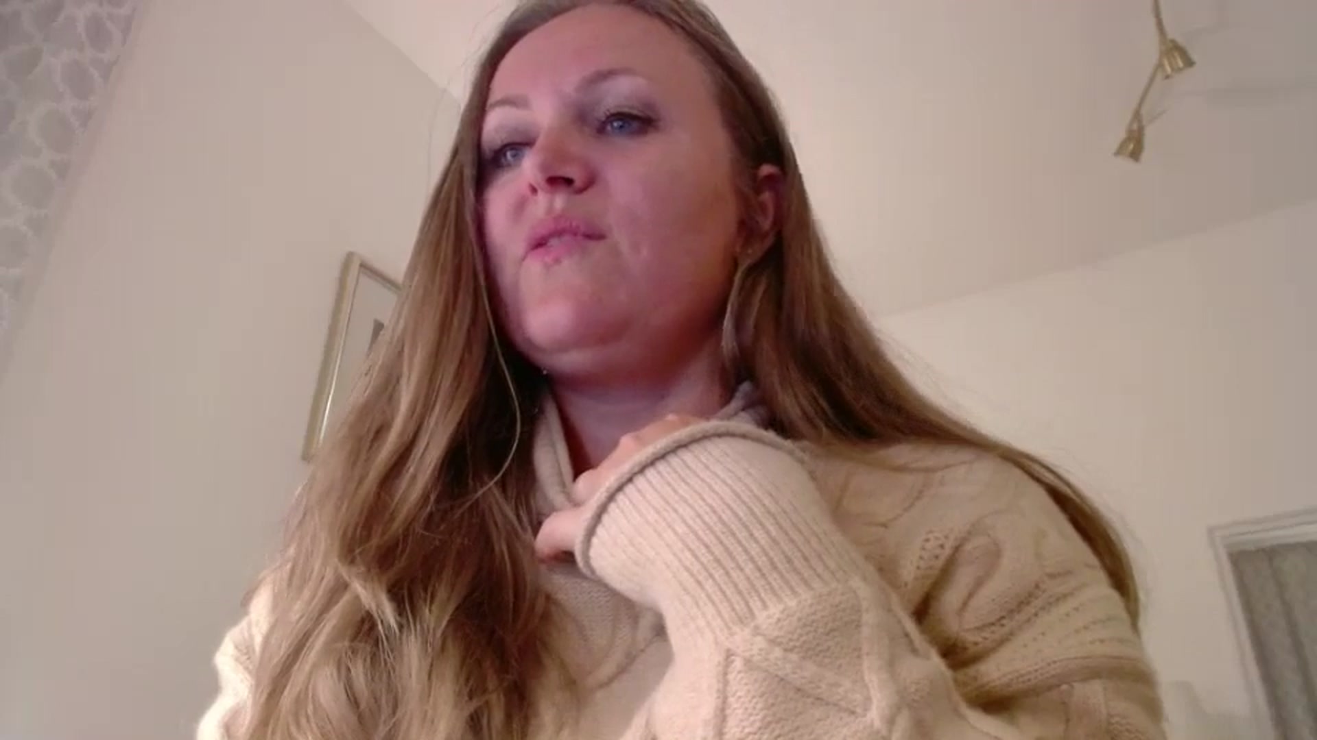 Gallery image thumbnail from JustLily's myfreecams stream on, 05/11/2025, 22:07 image 11 of 20