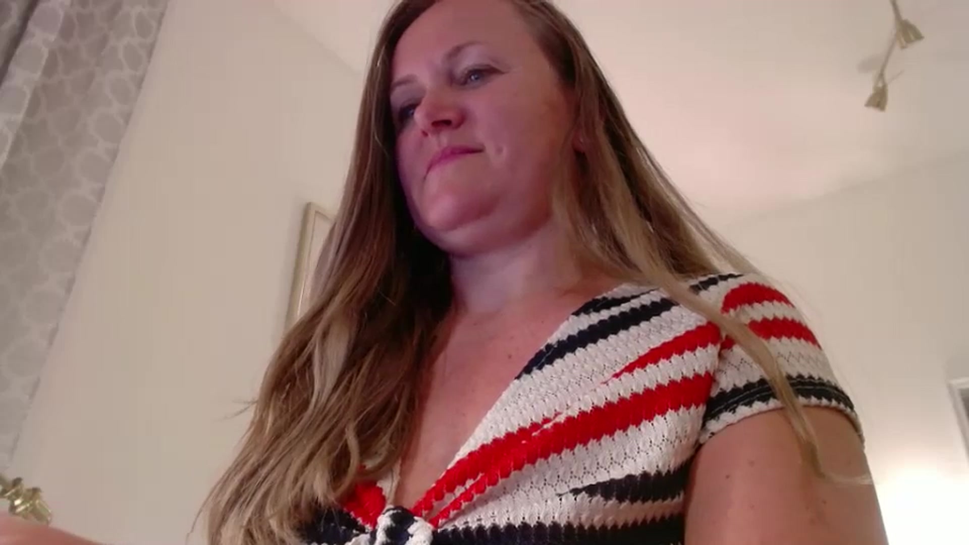 Gallery image thumbnail from JustLily's myfreecams stream on, 05/13/2025, 23:29 image 11 of 20