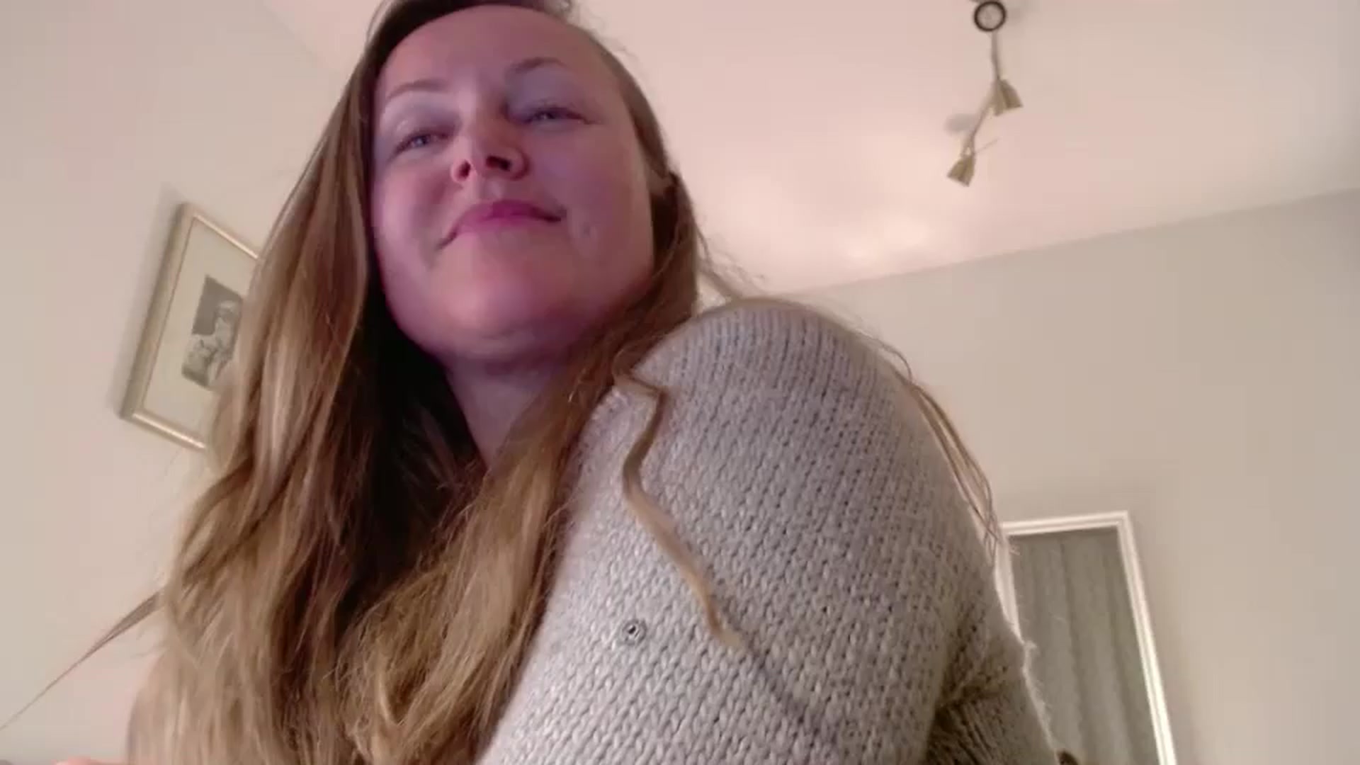 Gallery image thumbnail from JustLily's myfreecams stream on, 05/16/2025, 01:36 image 13 of 20