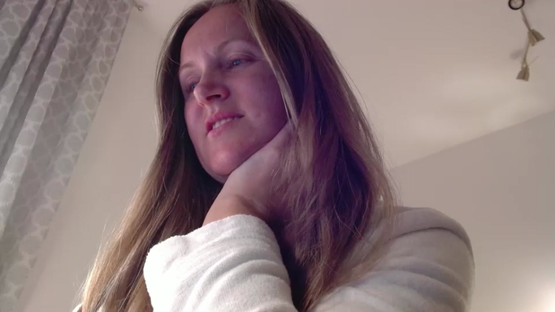 Gallery image thumbnail from JustLily's myfreecams stream on, 05/26/2025, 22:05 image 4 of 20