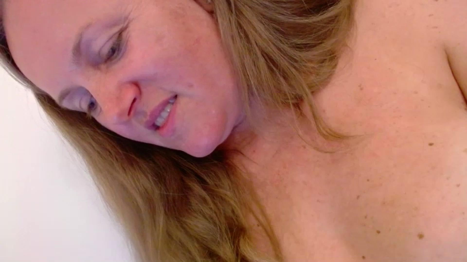 Gallery image thumbnail from JustLily's myfreecams stream on, 06/02/2025, 23:16 image 13 of 20