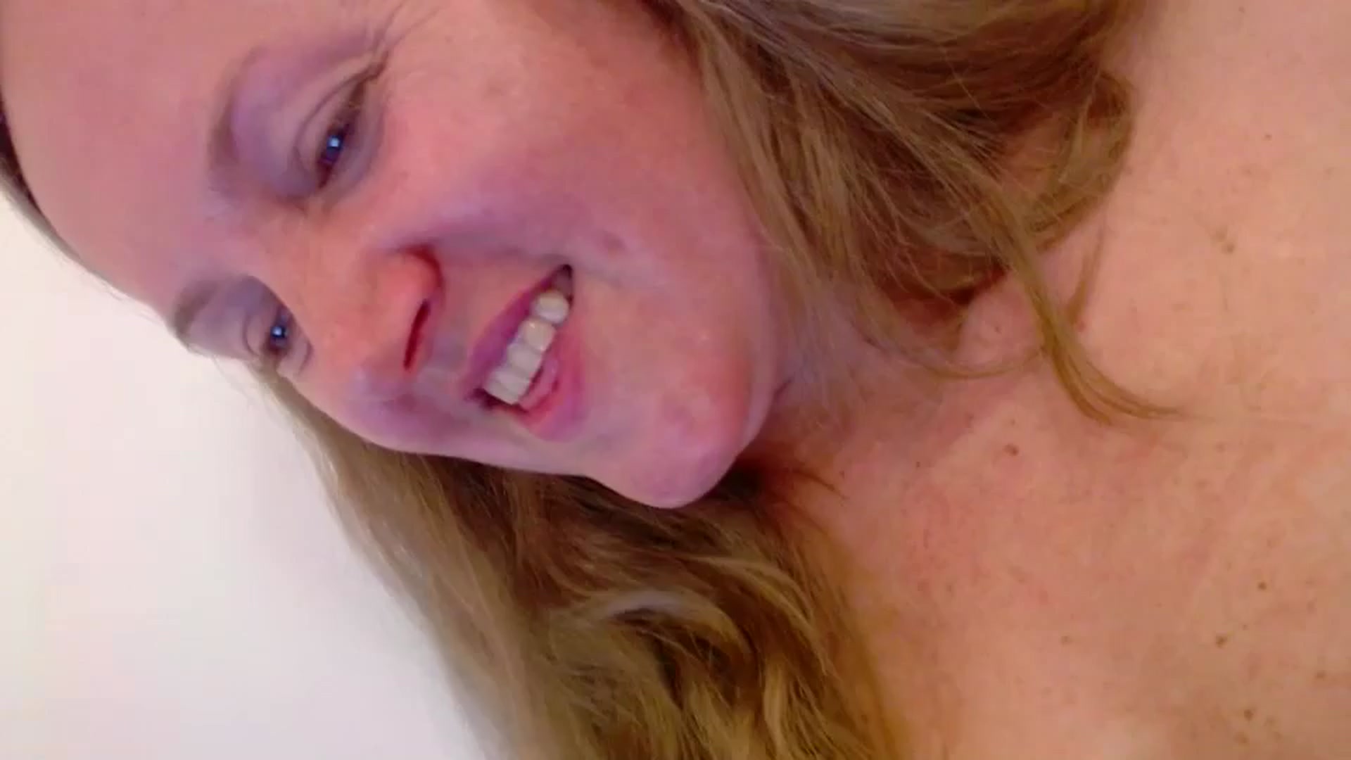 Gallery image thumbnail from JustLily's myfreecams stream on, 06/02/2025, 23:16 image 1 of 20