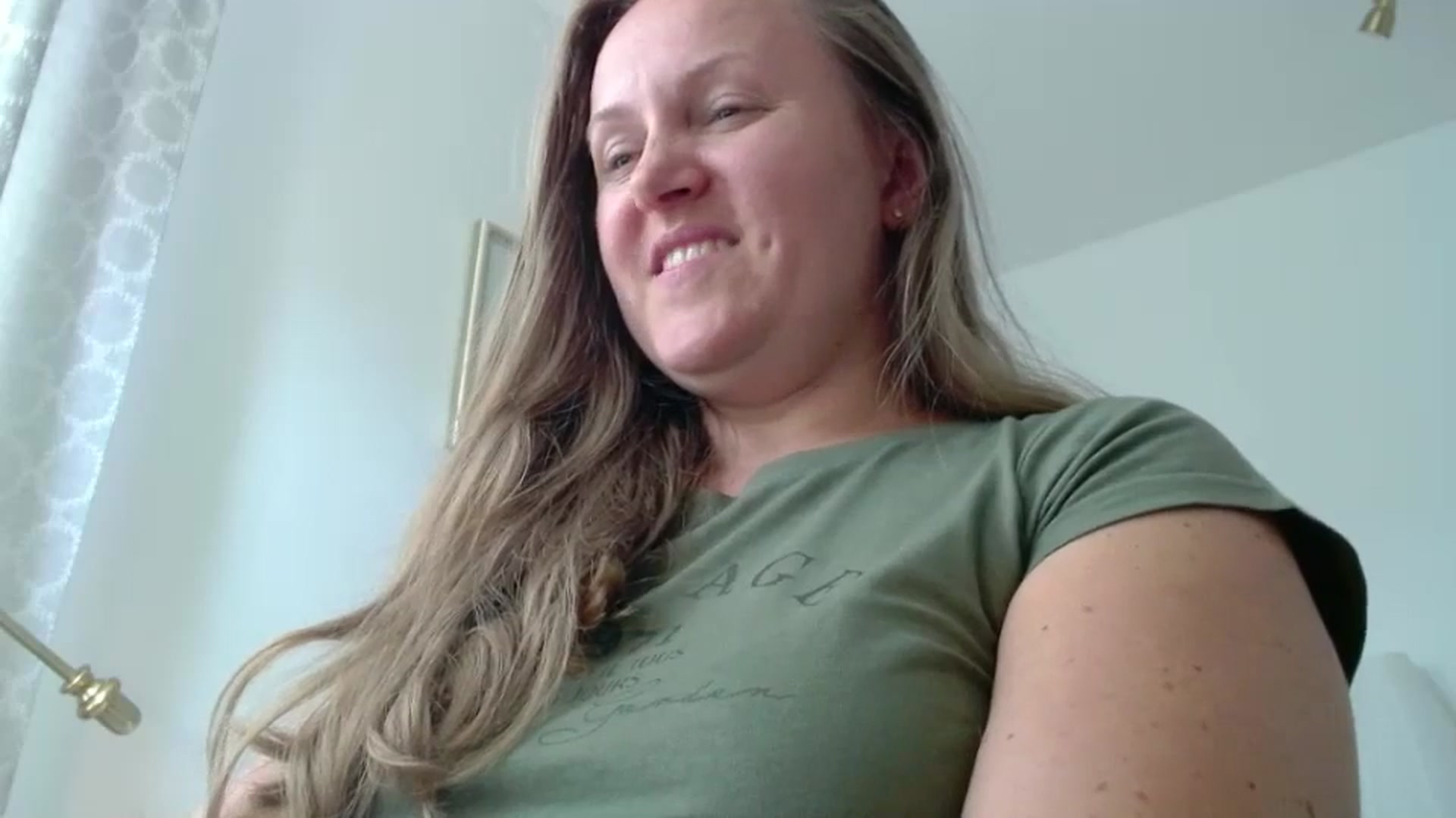 Gallery image thumbnail from JustLily's myfreecams stream on, 06/09/2025, 11:44 image 2 of 20
