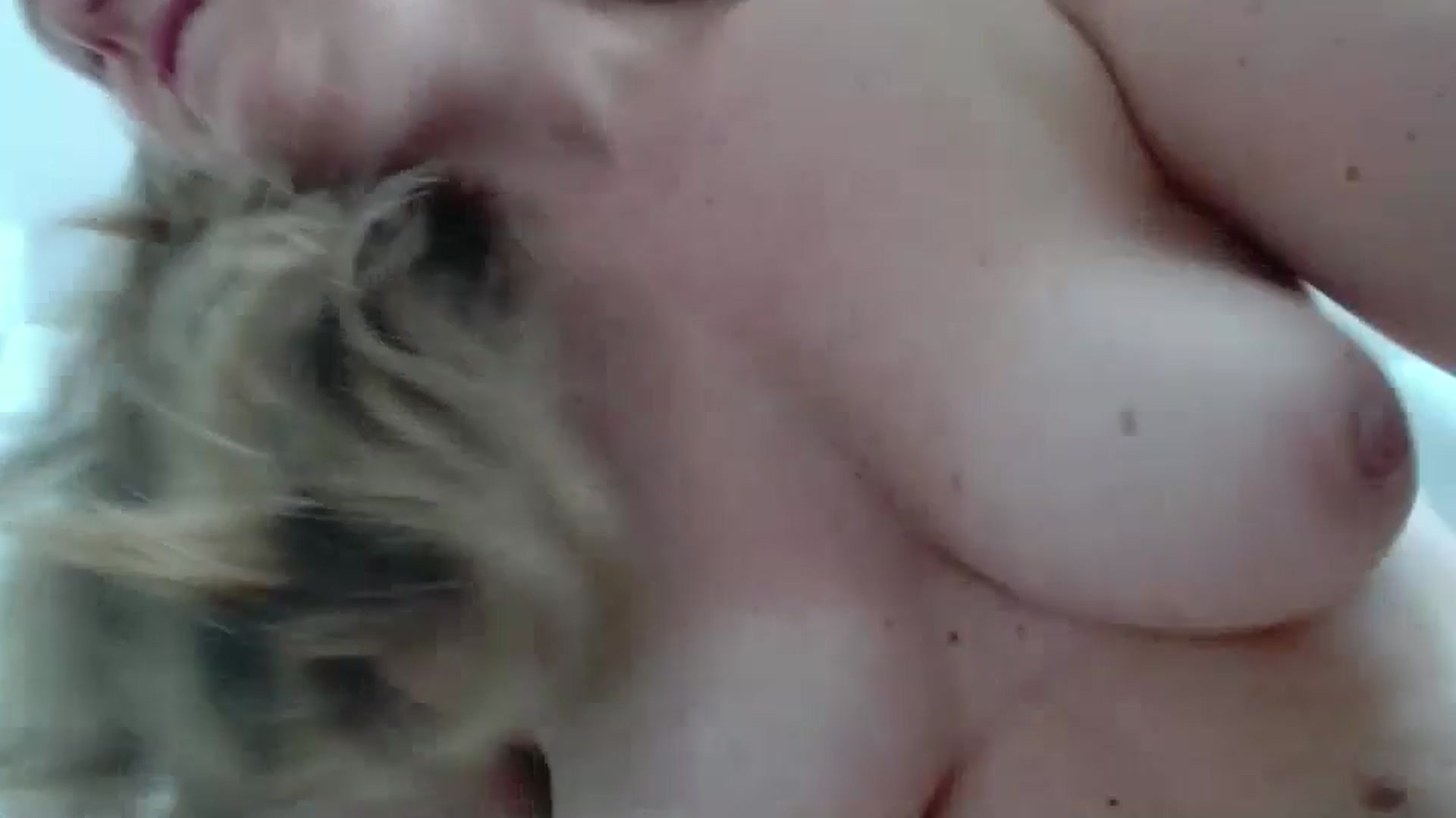 Gallery image thumbnail from JustLily's myfreecams stream on, 06/09/2025, 13:04 image 9 of 20