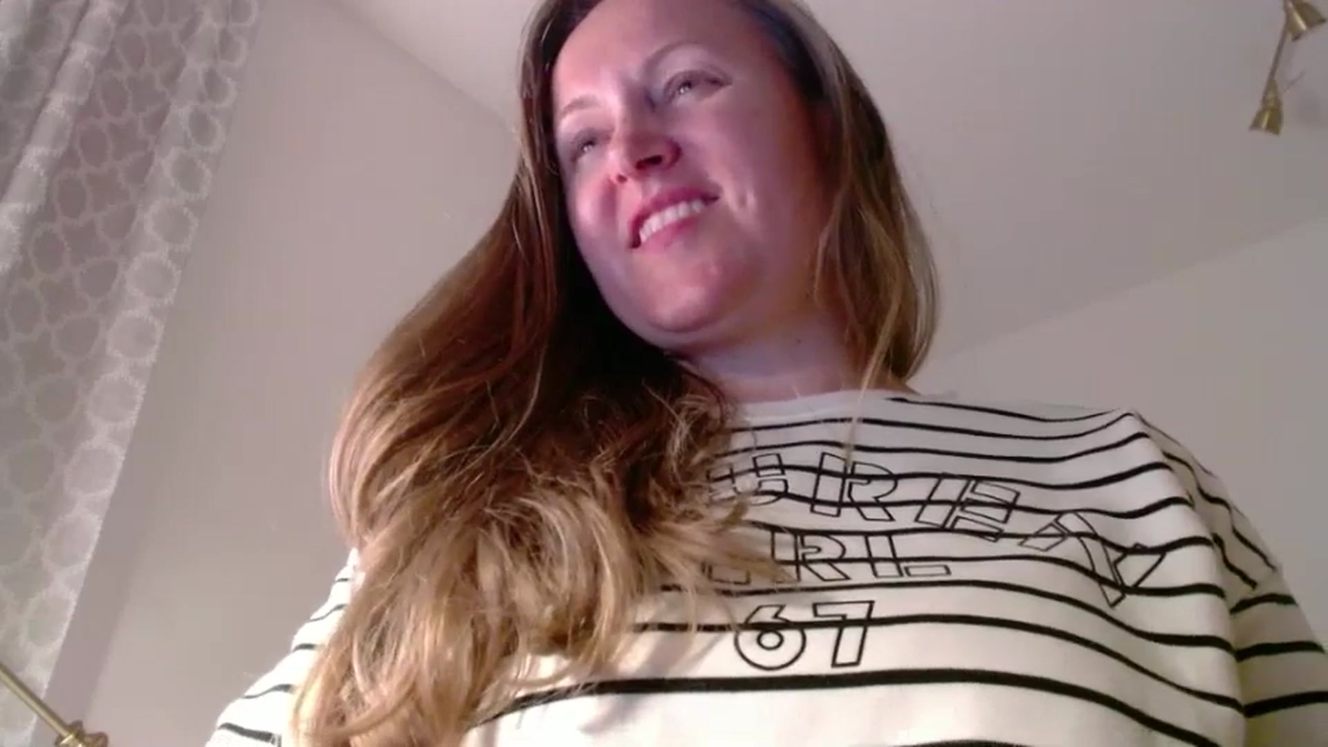 Gallery image thumbnail from JustLily's myfreecams stream on, 06/10/2025, 21:56 image 4 of 20
