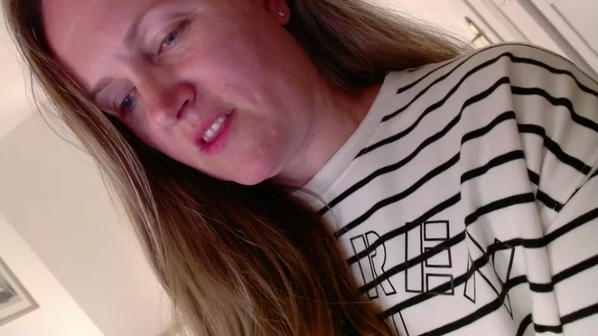 Gallery image thumbnail from JustLily's myfreecams stream on, 06/10/2025, 21:56 image 6 of 20