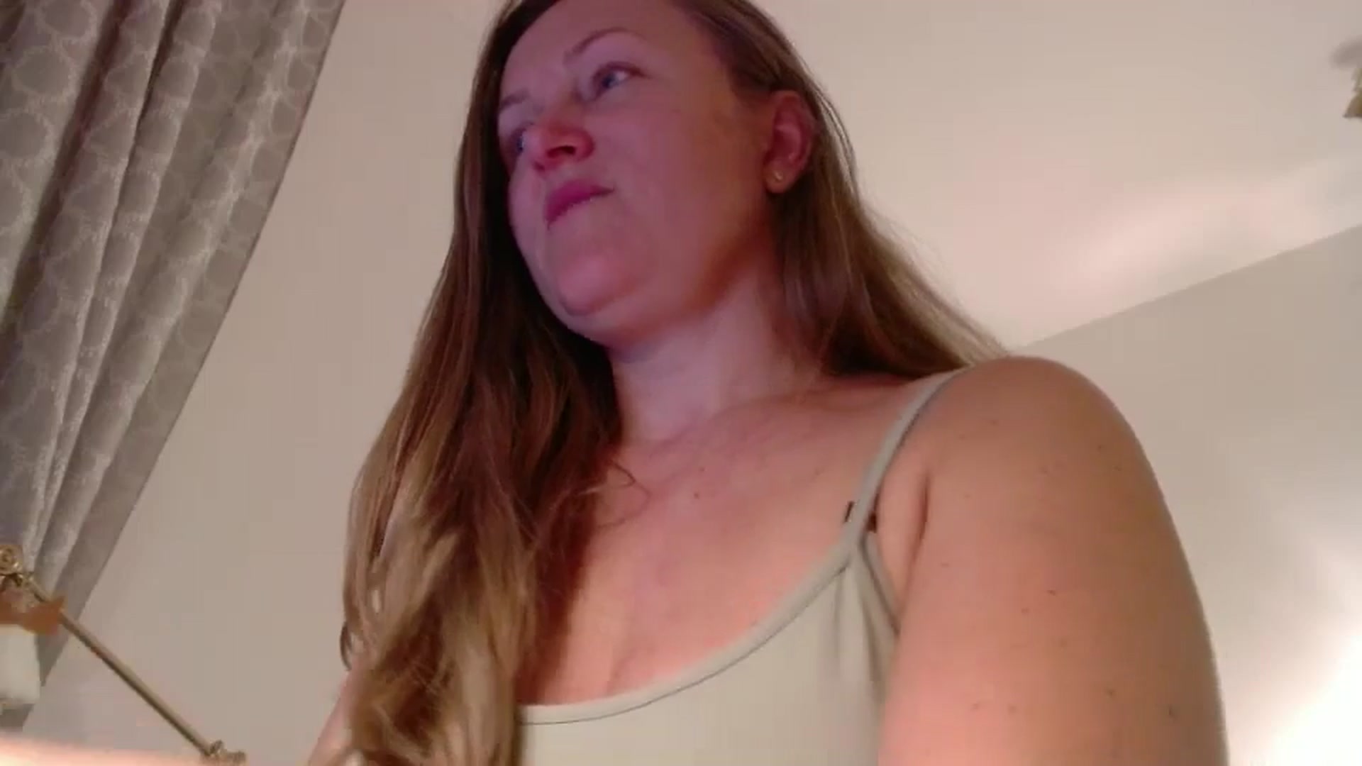 Gallery image thumbnail from JustLily's myfreecams stream on, 06/11/2025, 23:06 image 16 of 20