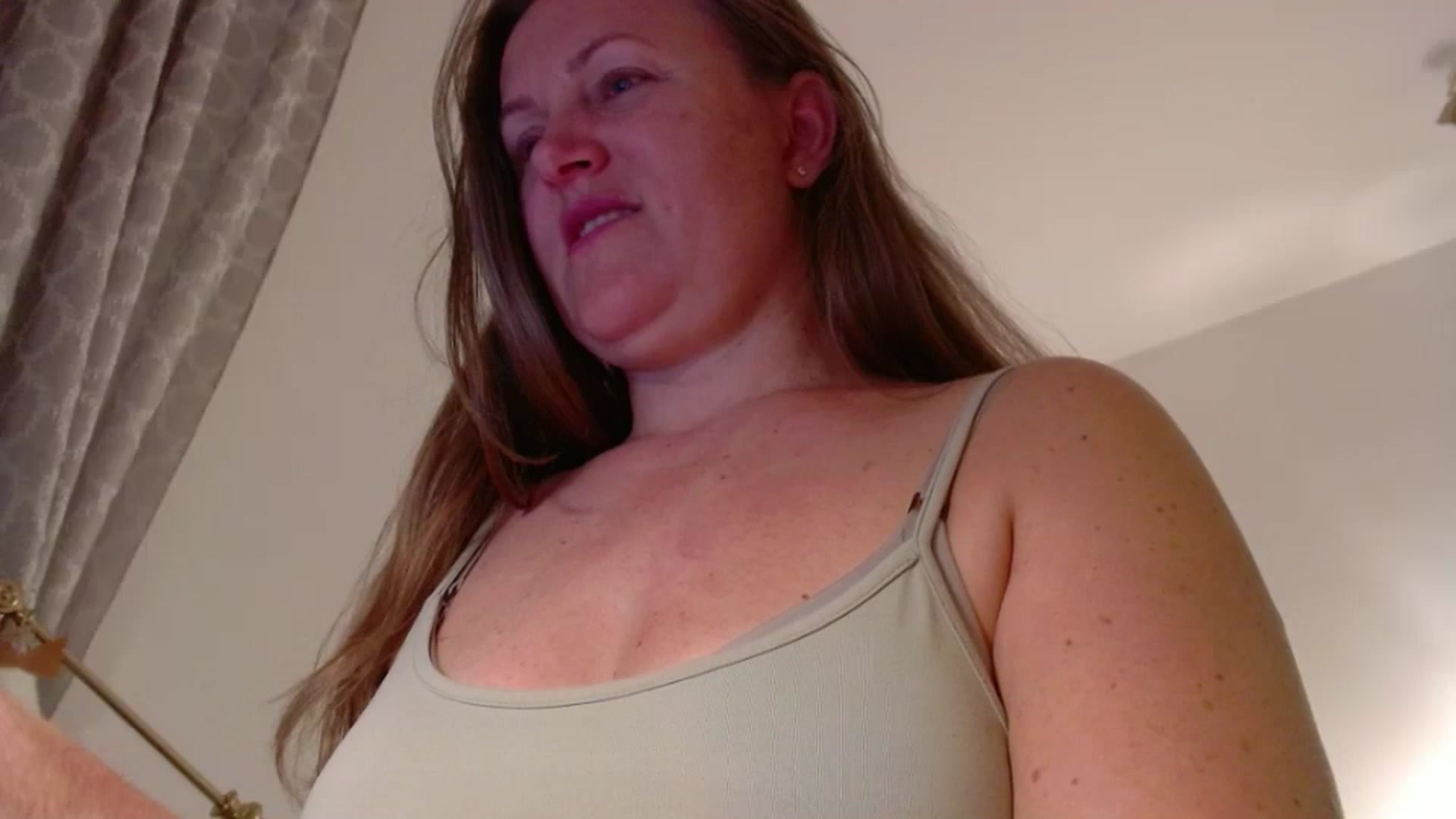 Gallery image thumbnail from JustLily's myfreecams stream on, 06/11/2025, 23:06 image 15 of 20