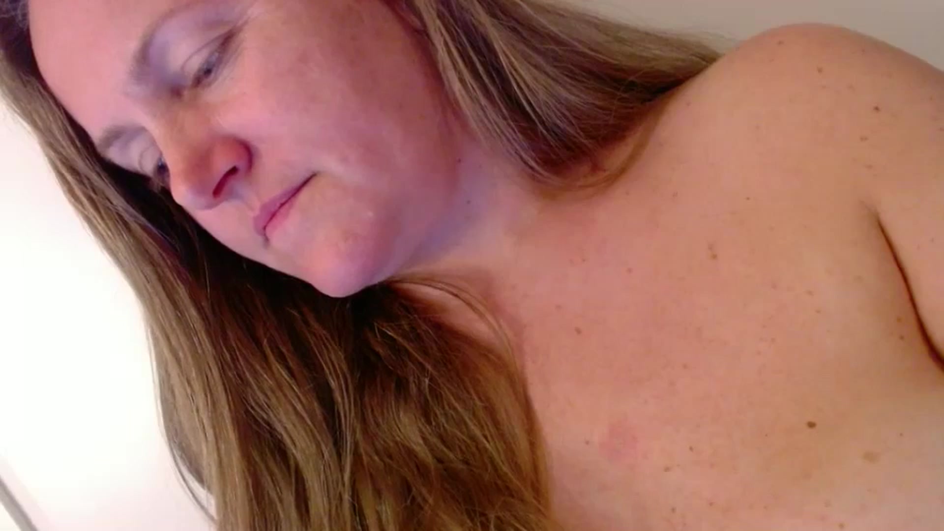 Gallery image thumbnail from JustLily's myfreecams stream on, 06/12/2025, 24:27 image 9 of 20