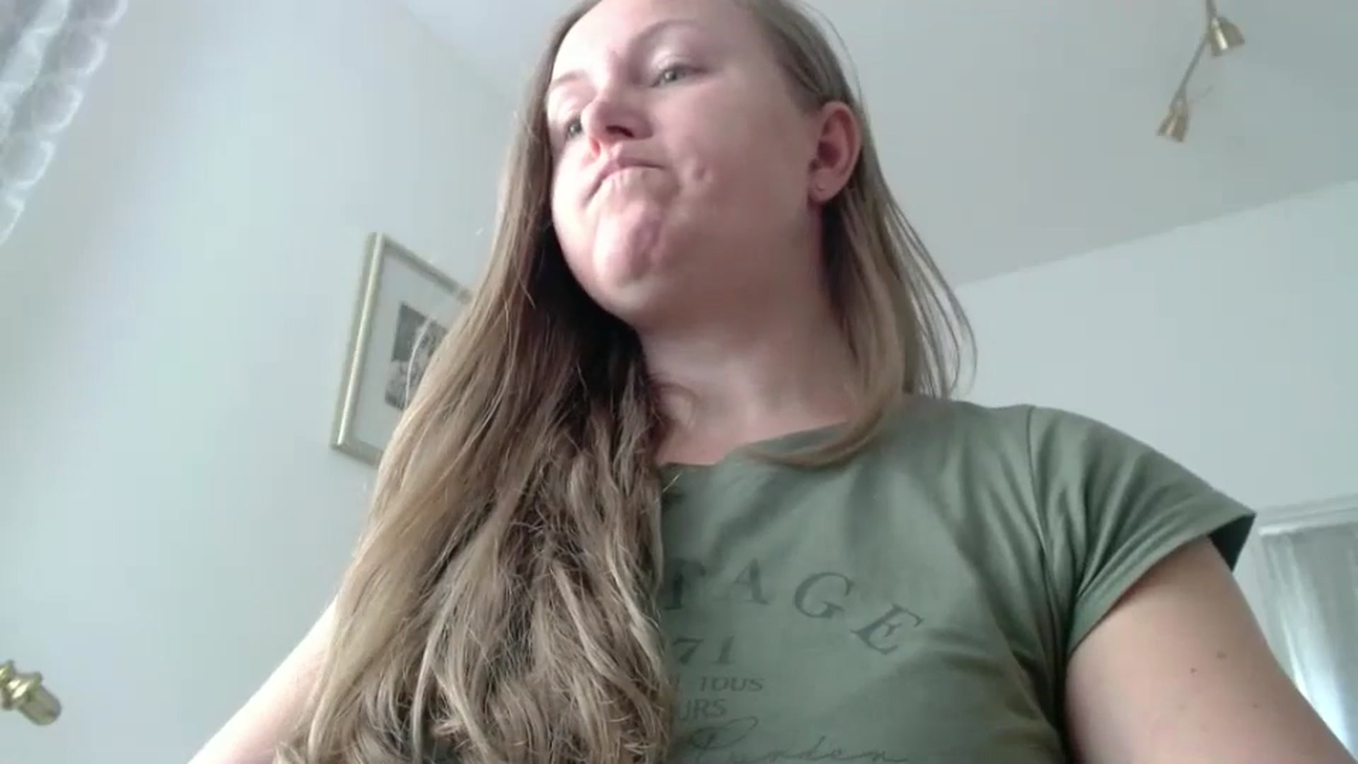 Gallery image thumbnail from JustLily's myfreecams stream on, 06/12/2025, 13:00 image 3 of 20