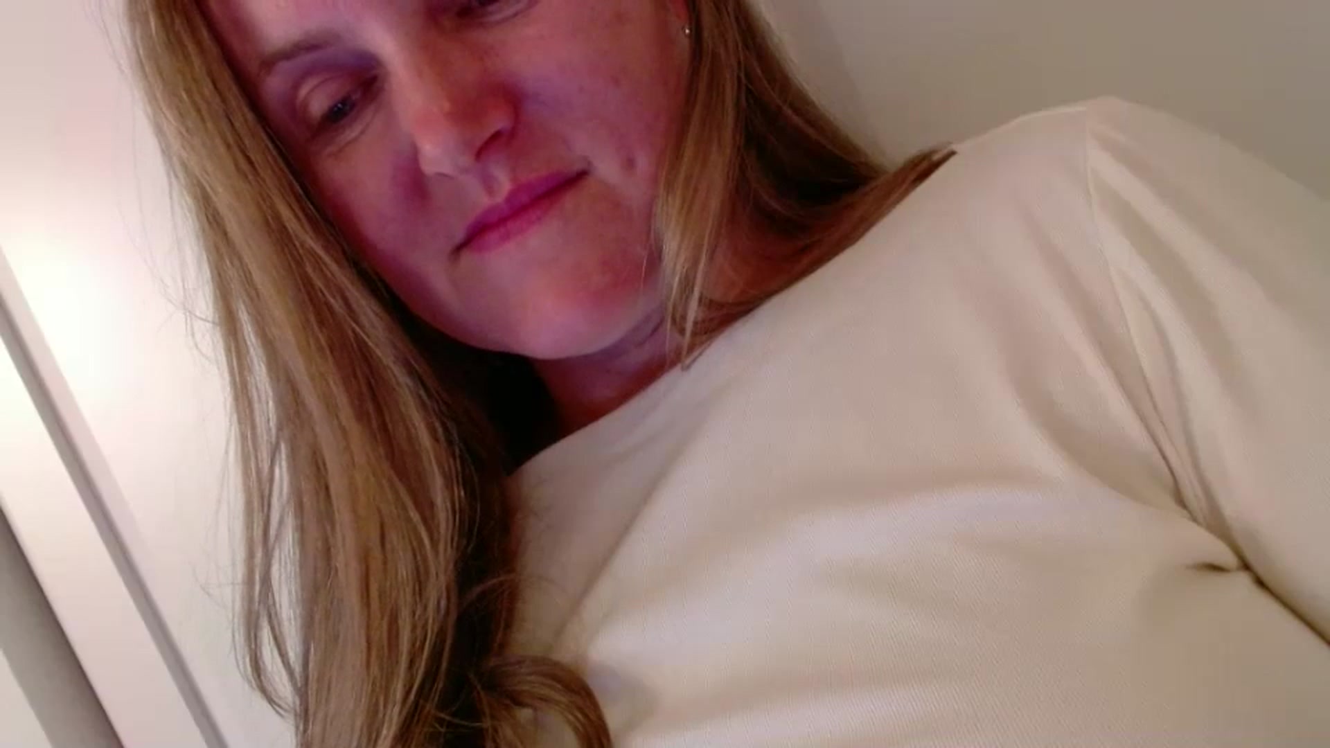 Gallery image thumbnail from JustLily's myfreecams stream on, 06/17/2025, 22:28 image 18 of 20