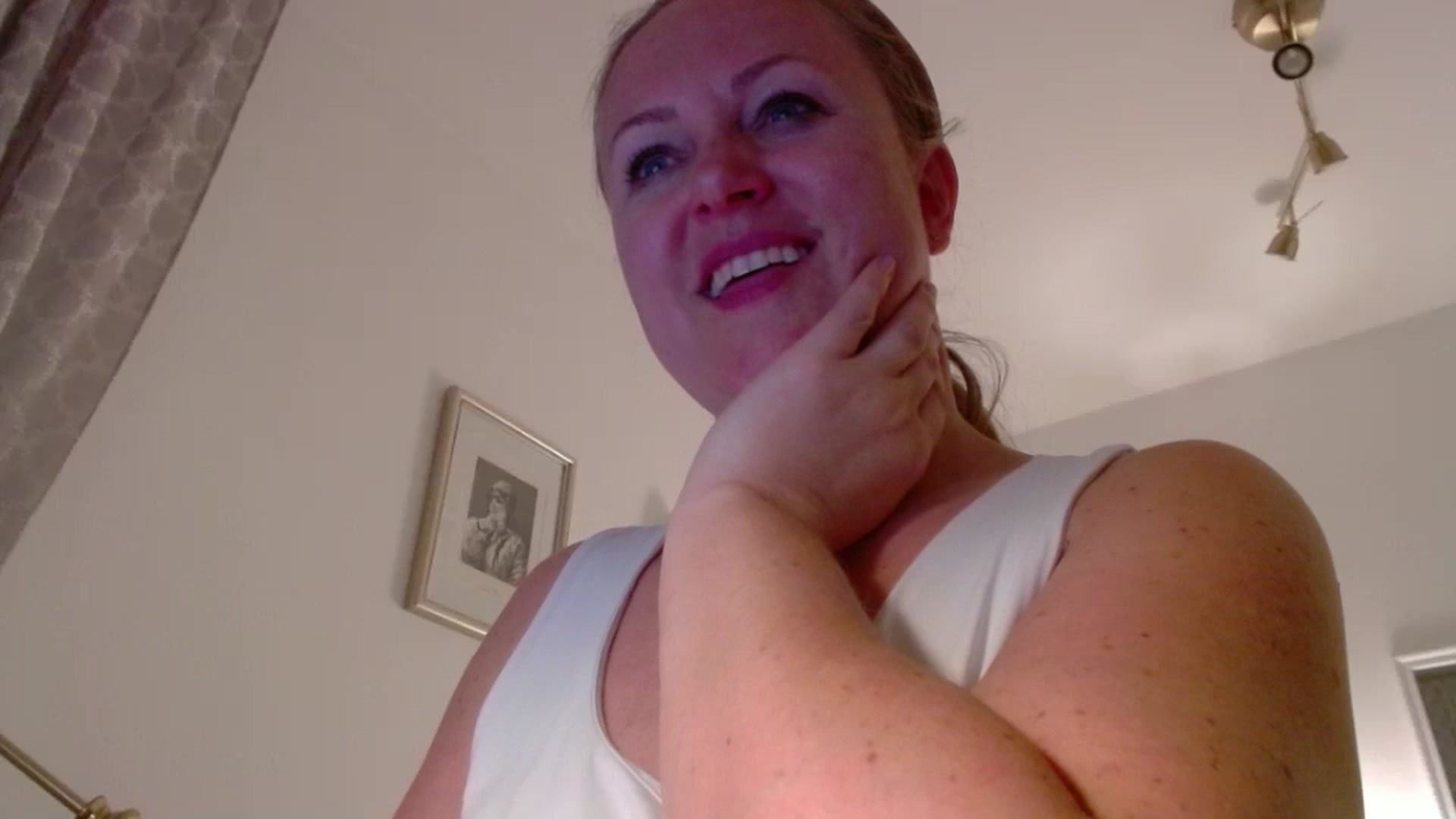 Gallery image thumbnail from JustLily's myfreecams stream on, 06/23/2025, 23:04 image 1 of 20