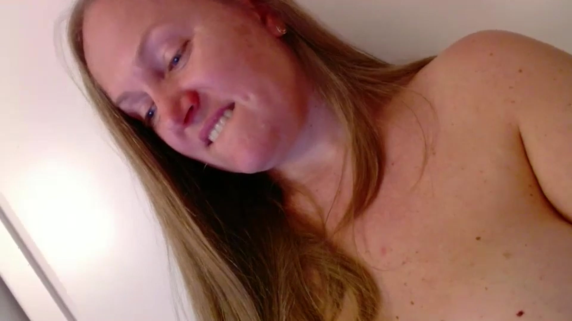 Gallery image thumbnail from JustLily's myfreecams stream on, 07/01/2025, 19:35 image 14 of 20