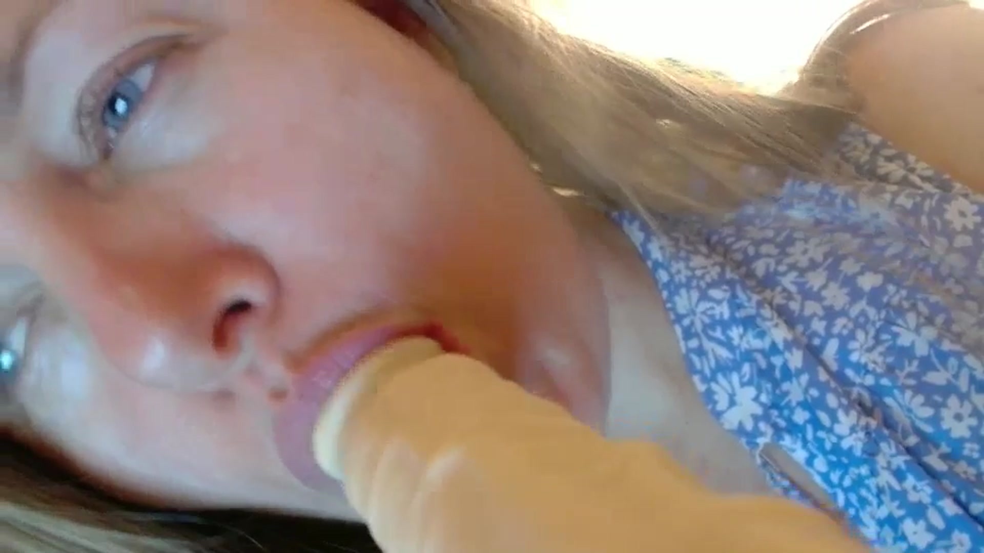 Gallery image thumbnail from JustLily's myfreecams stream on, 07/31/2025, 23:19 image 6 of 20