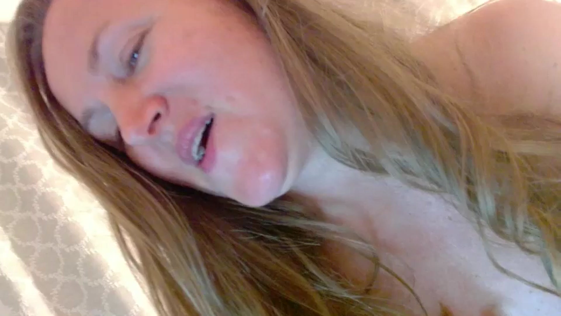 Gallery image thumbnail from JustLily's myfreecams stream on, 07/31/2025, 23:19 image 10 of 20