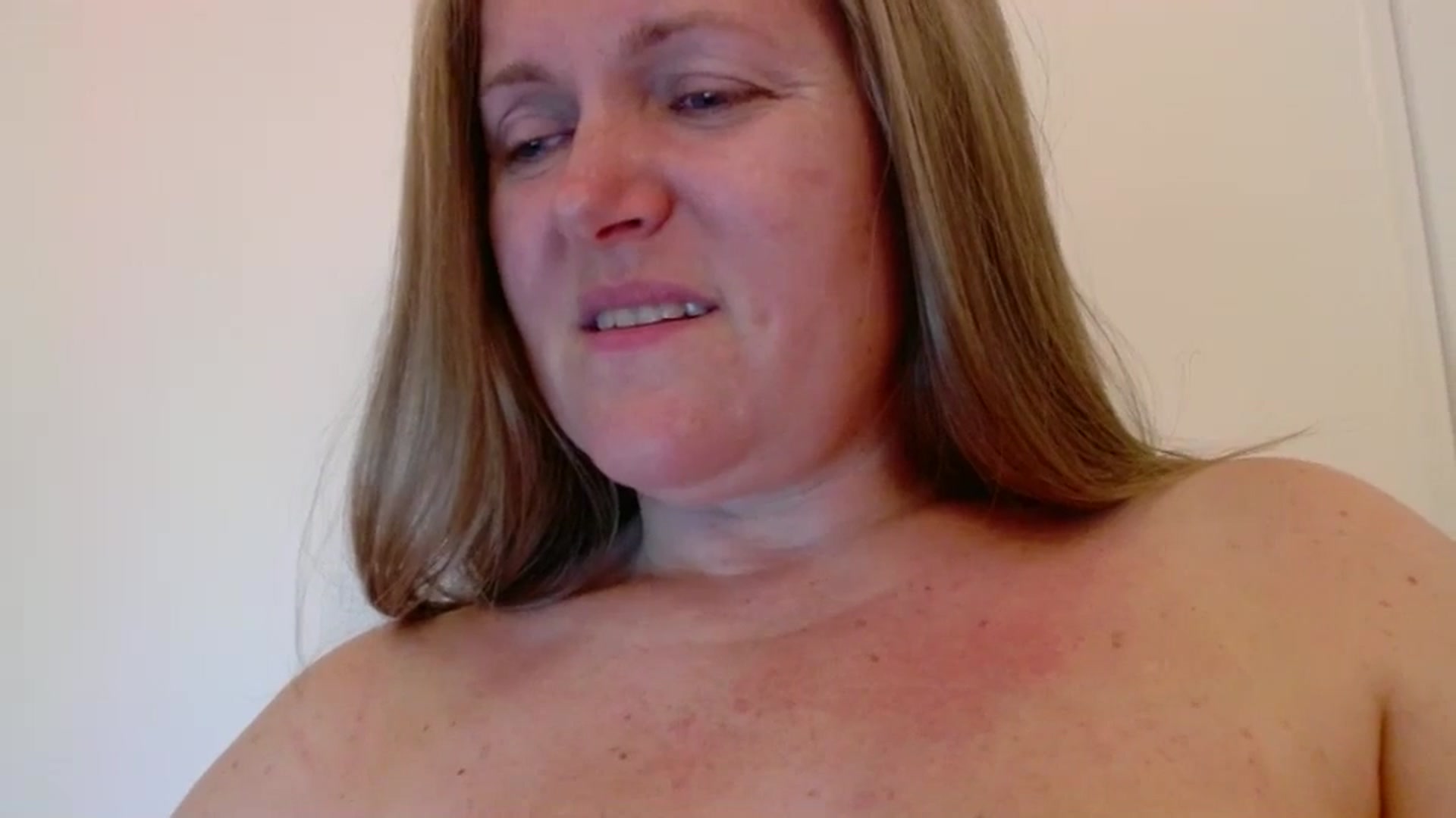 Gallery image thumbnail from JustLily's myfreecams stream on, 08/05/2025, 22:58 image 16 of 20
