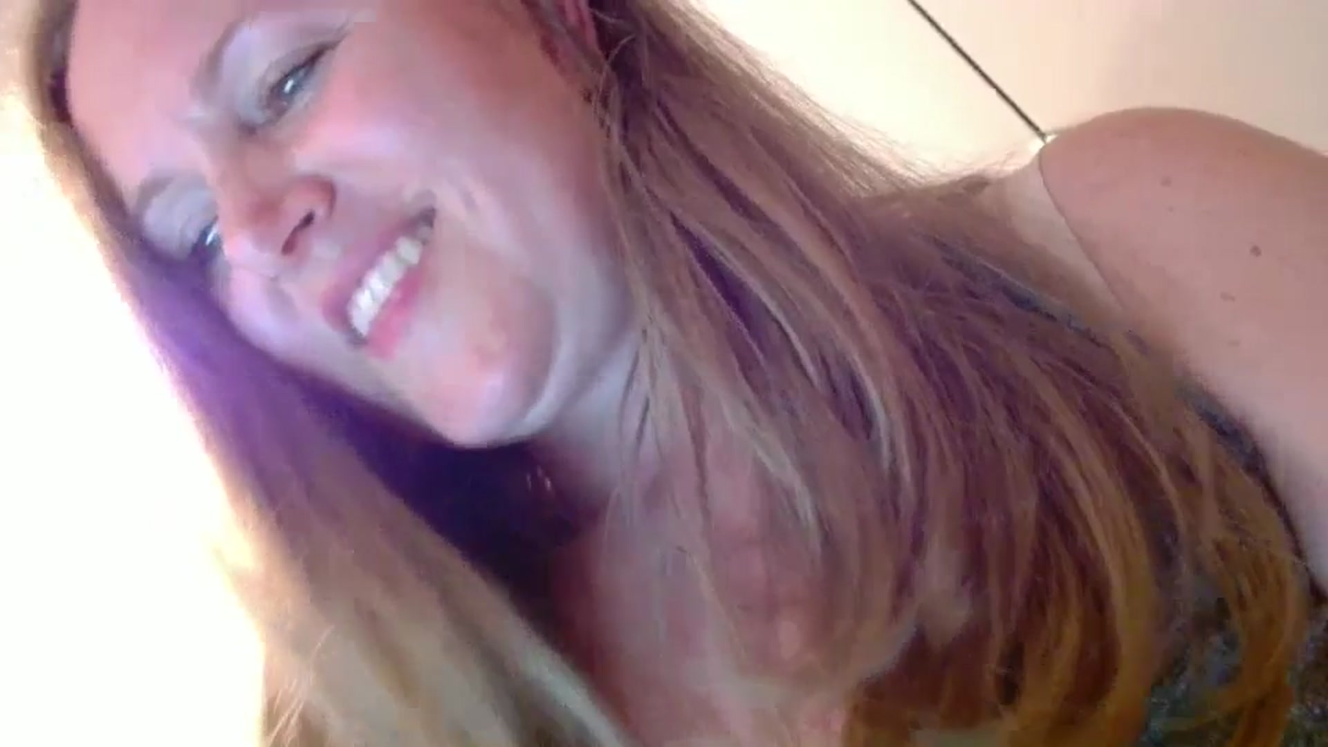 Gallery image thumbnail from JustLily's myfreecams stream on, 08/08/2025, 21:55 image 18 of 20