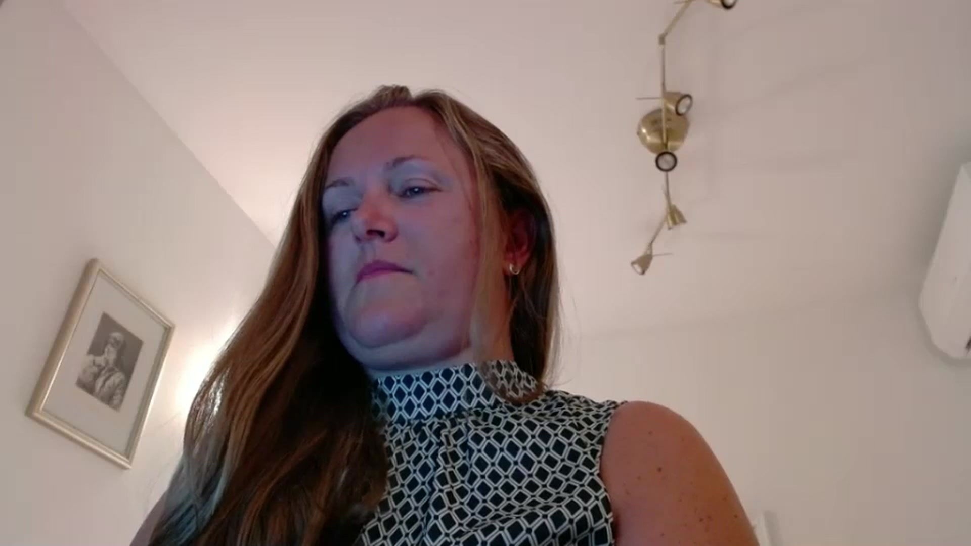 Gallery image thumbnail from JustLily's myfreecams stream on, 08/18/2025, 22:17 image 10 of 20