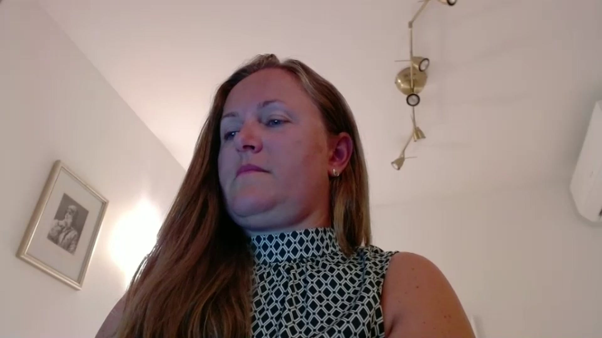 Gallery image thumbnail from JustLily's myfreecams stream on, 08/18/2025, 22:17 image 14 of 20