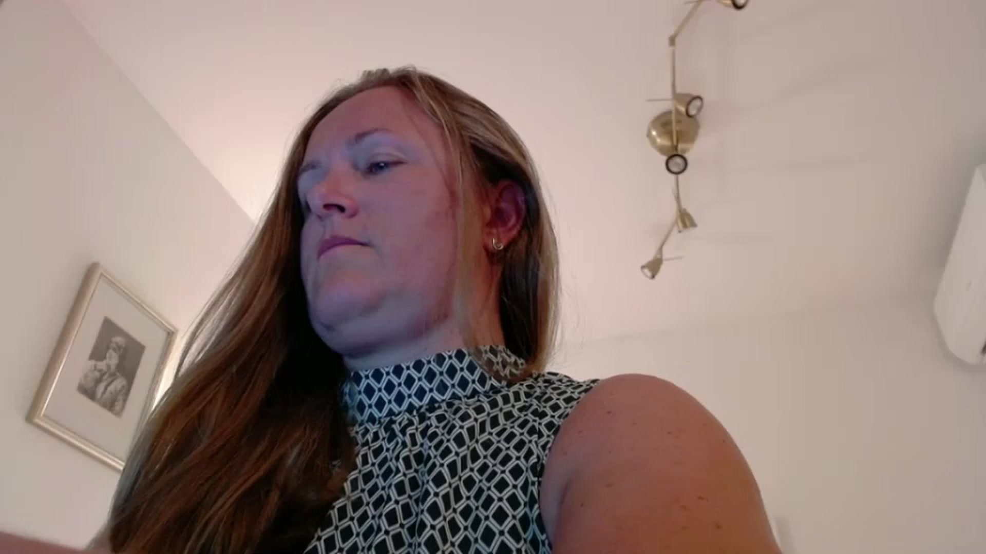 Gallery image thumbnail from JustLily's myfreecams stream on, 08/18/2025, 22:17 image 6 of 20