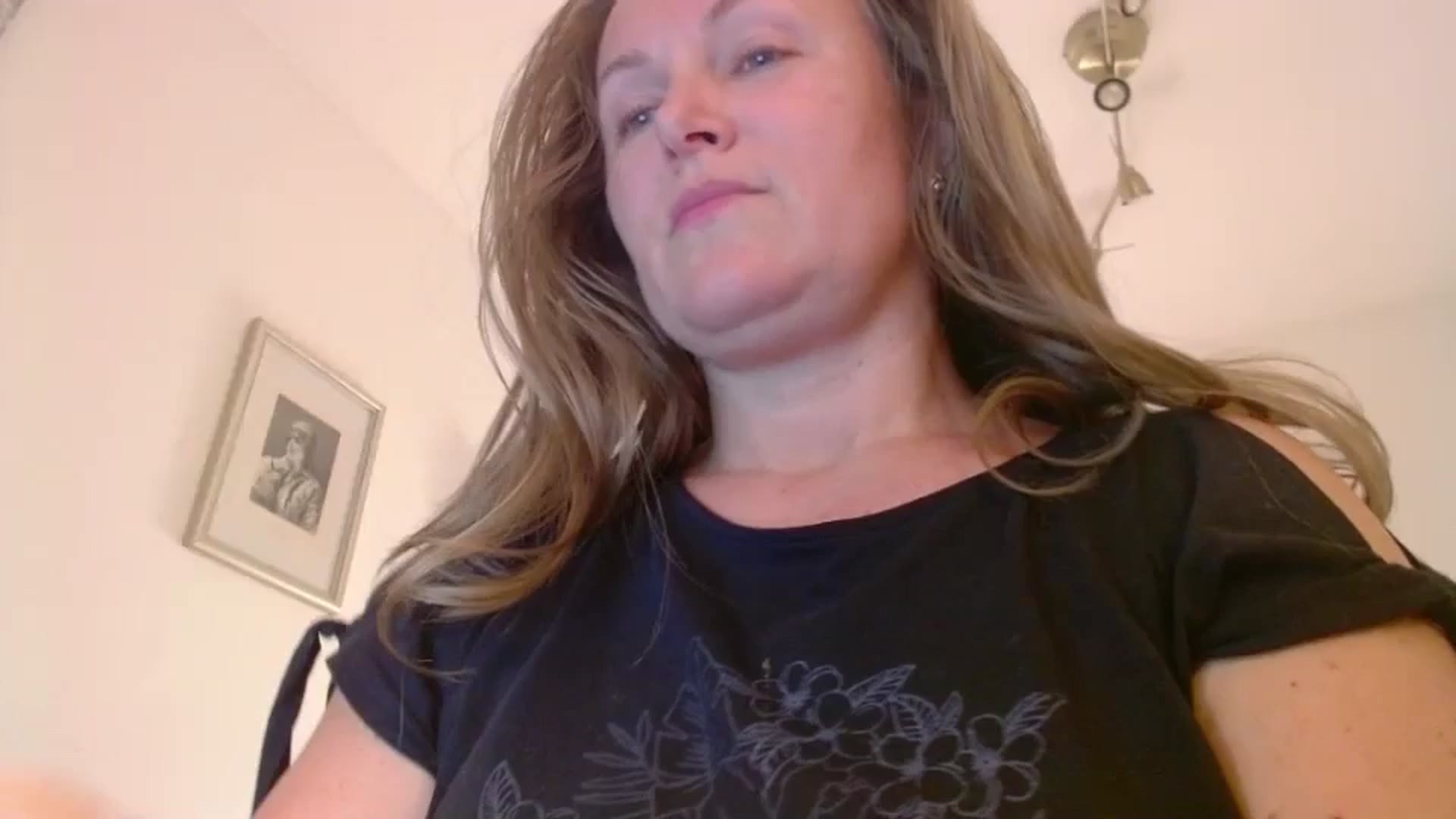 Gallery image thumbnail from JustLily's myfreecams stream on, 09/12/2025, 23:11 image 1 of 20