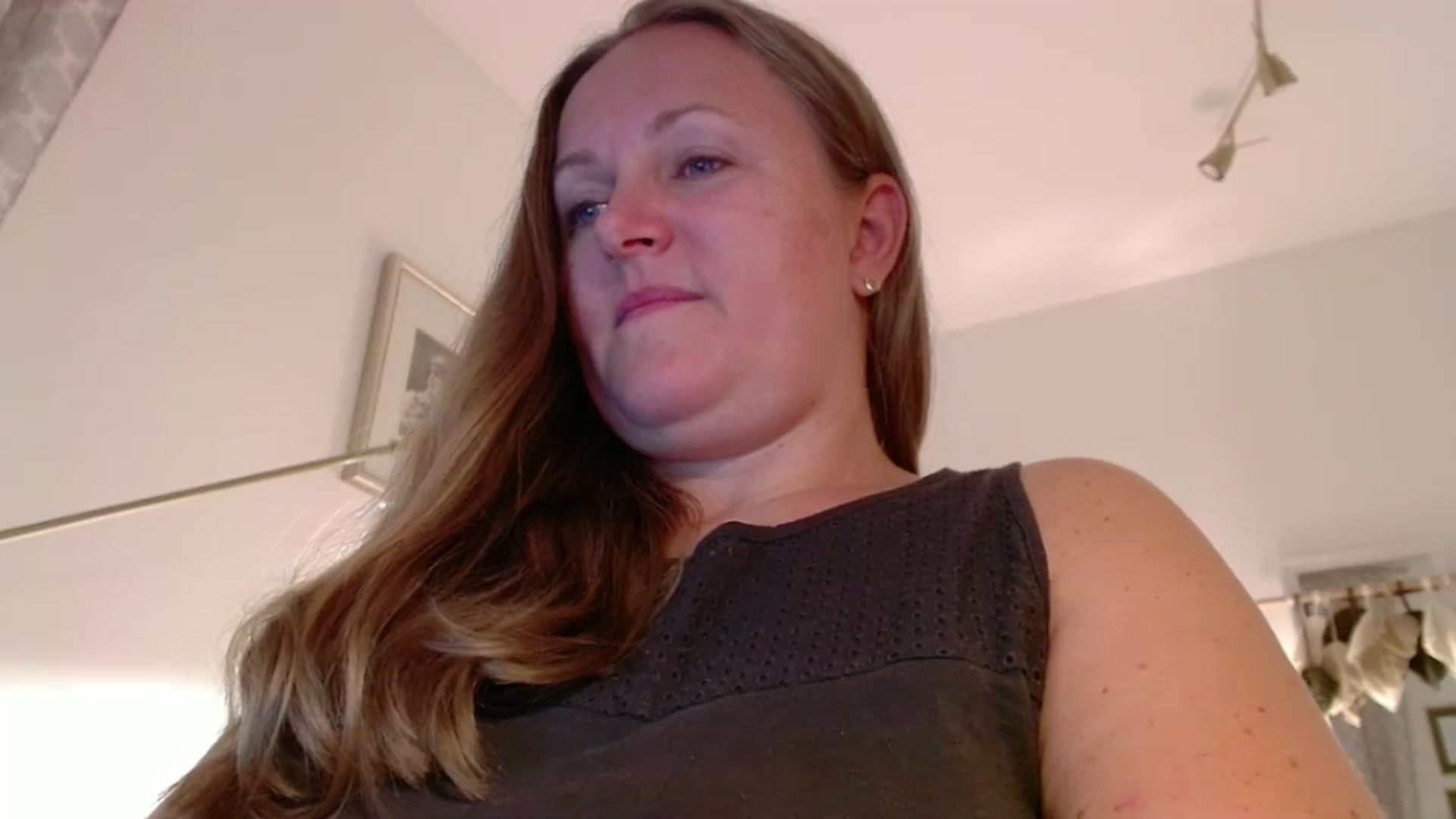 Gallery image thumbnail from JustLily's myfreecams stream on, 09/16/2025, 23:02 image 19 of 20