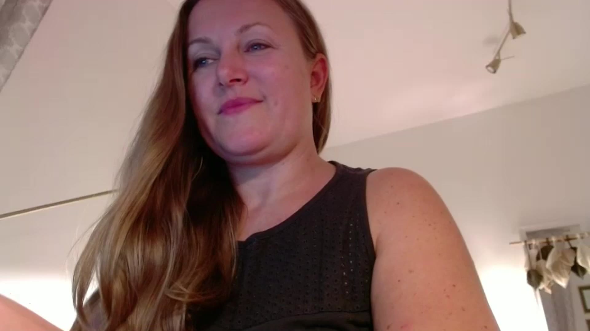 Gallery image thumbnail from JustLily's myfreecams stream on, 09/16/2025, 23:02 image 4 of 20