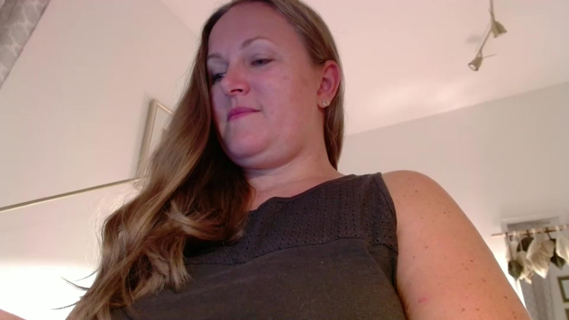 Gallery image thumbnail from JustLily's myfreecams stream on, 09/16/2025, 23:02 image 8 of 20