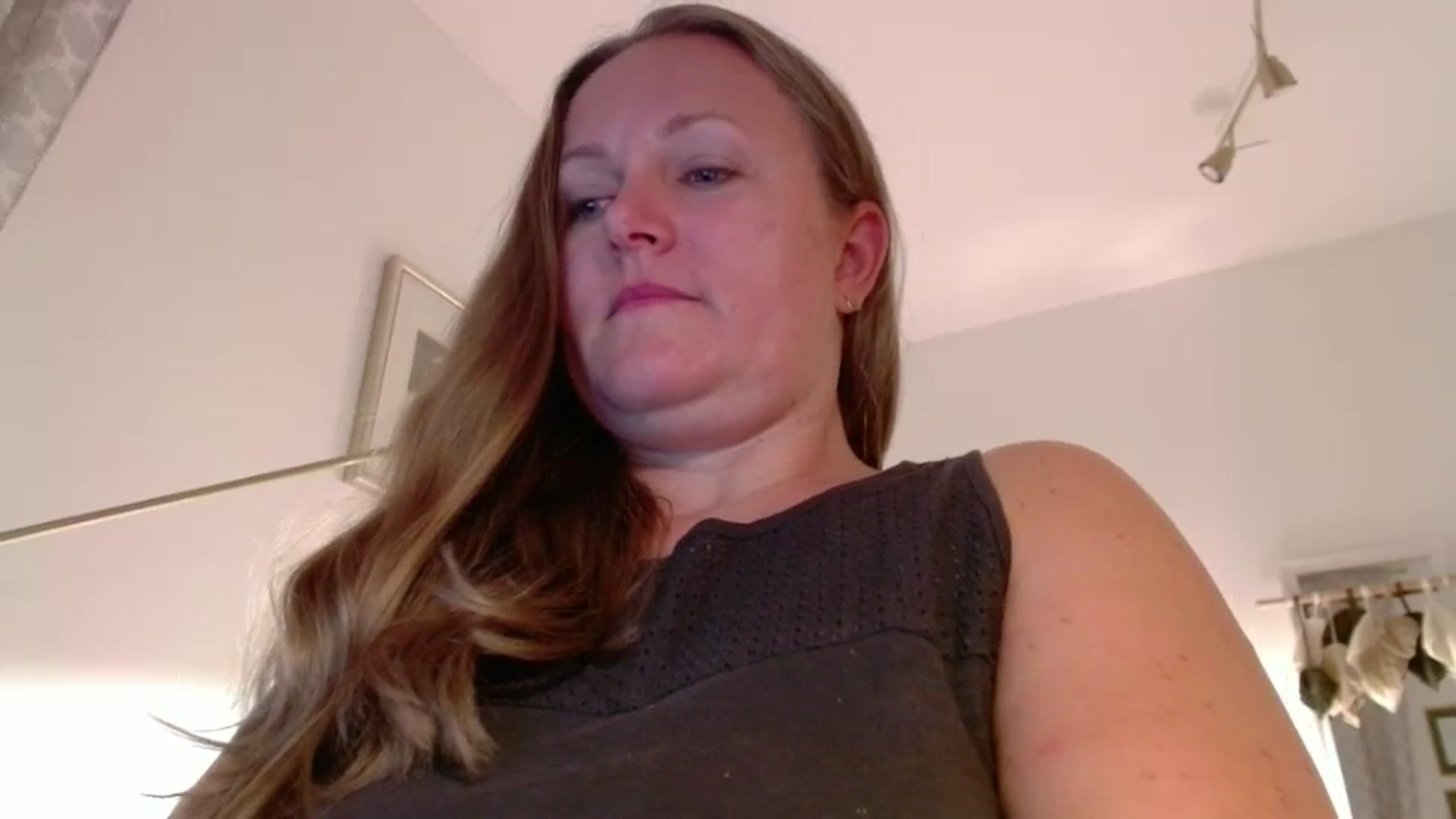 Gallery image thumbnail from JustLily's myfreecams stream on, 09/16/2025, 23:02 image 10 of 20