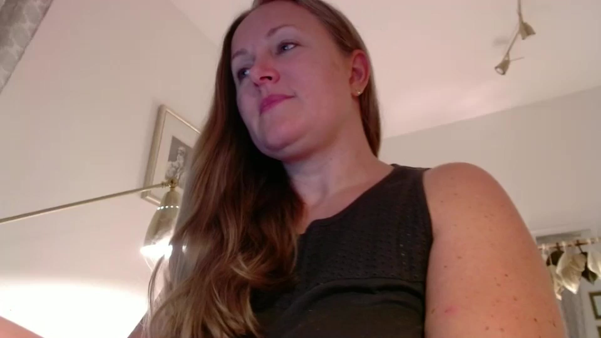 Gallery image thumbnail from JustLily's myfreecams stream on, 09/16/2025, 23:02 image 7 of 20
