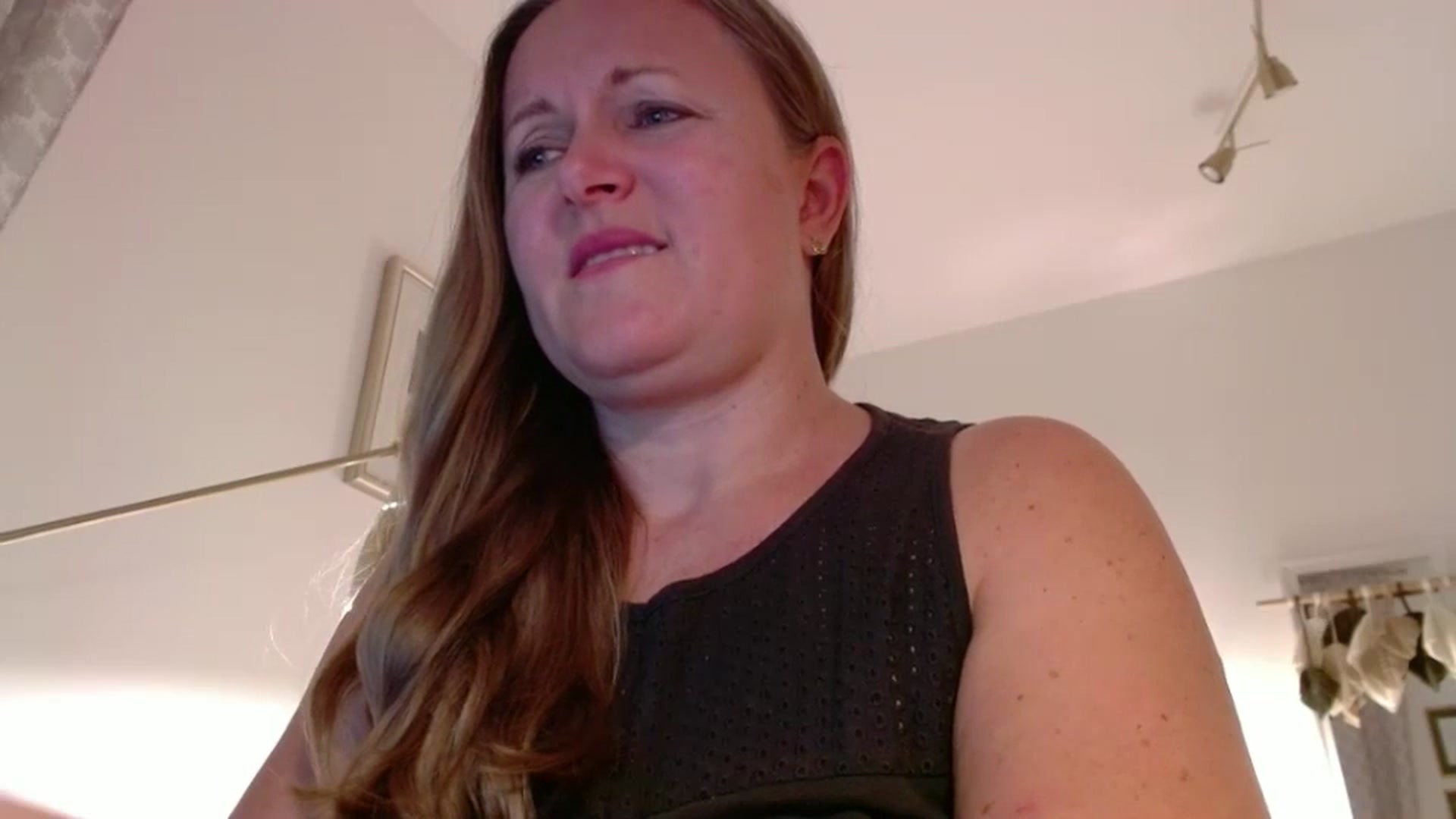 Gallery image thumbnail from JustLily's myfreecams stream on, 09/16/2025, 23:02 image 5 of 20