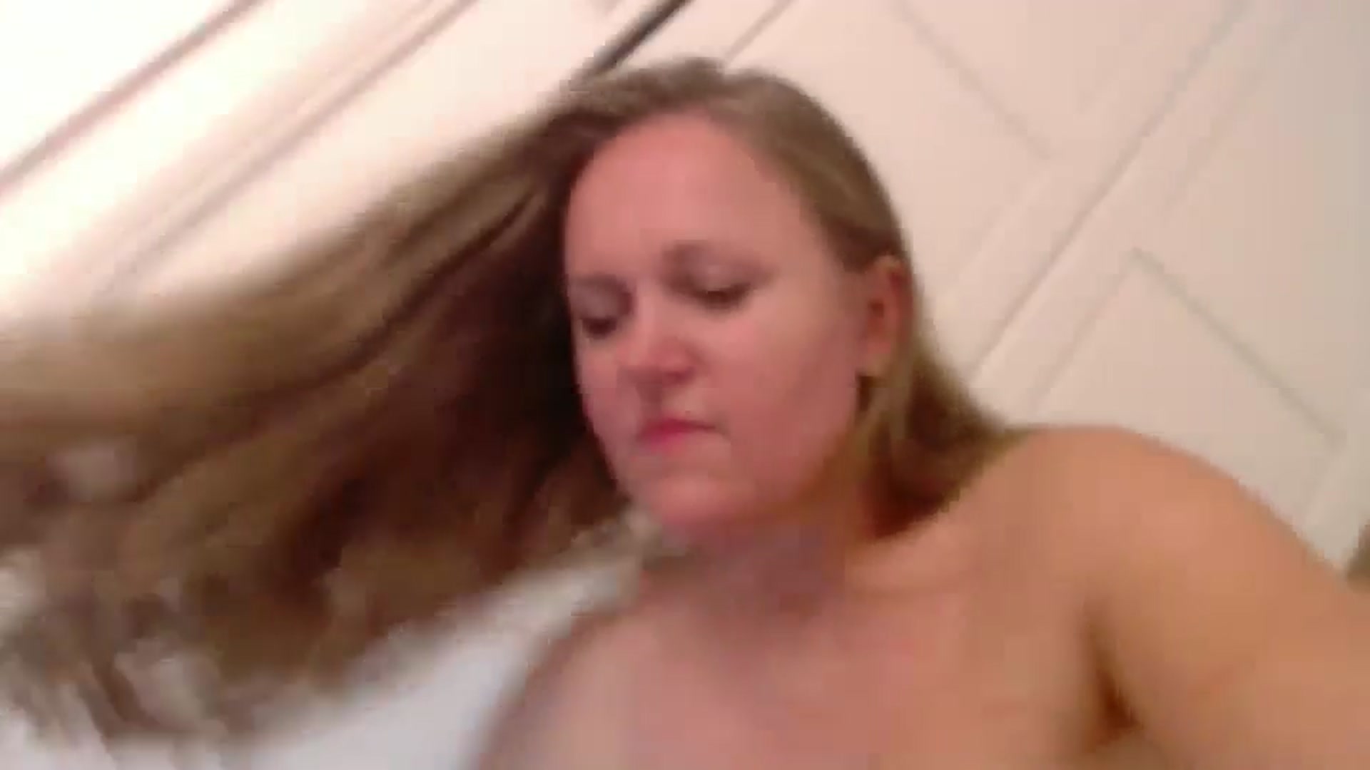Gallery image thumbnail from JustLily's myfreecams stream on, 09/17/2025, 23:12 image 16 of 20