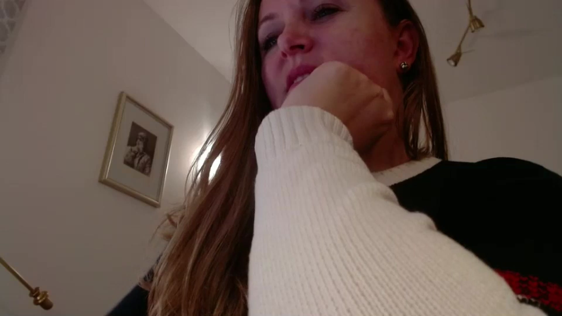 Gallery image thumbnail from JustLily's myfreecams stream on, 10/03/2025, 24:03 image 2 of 20