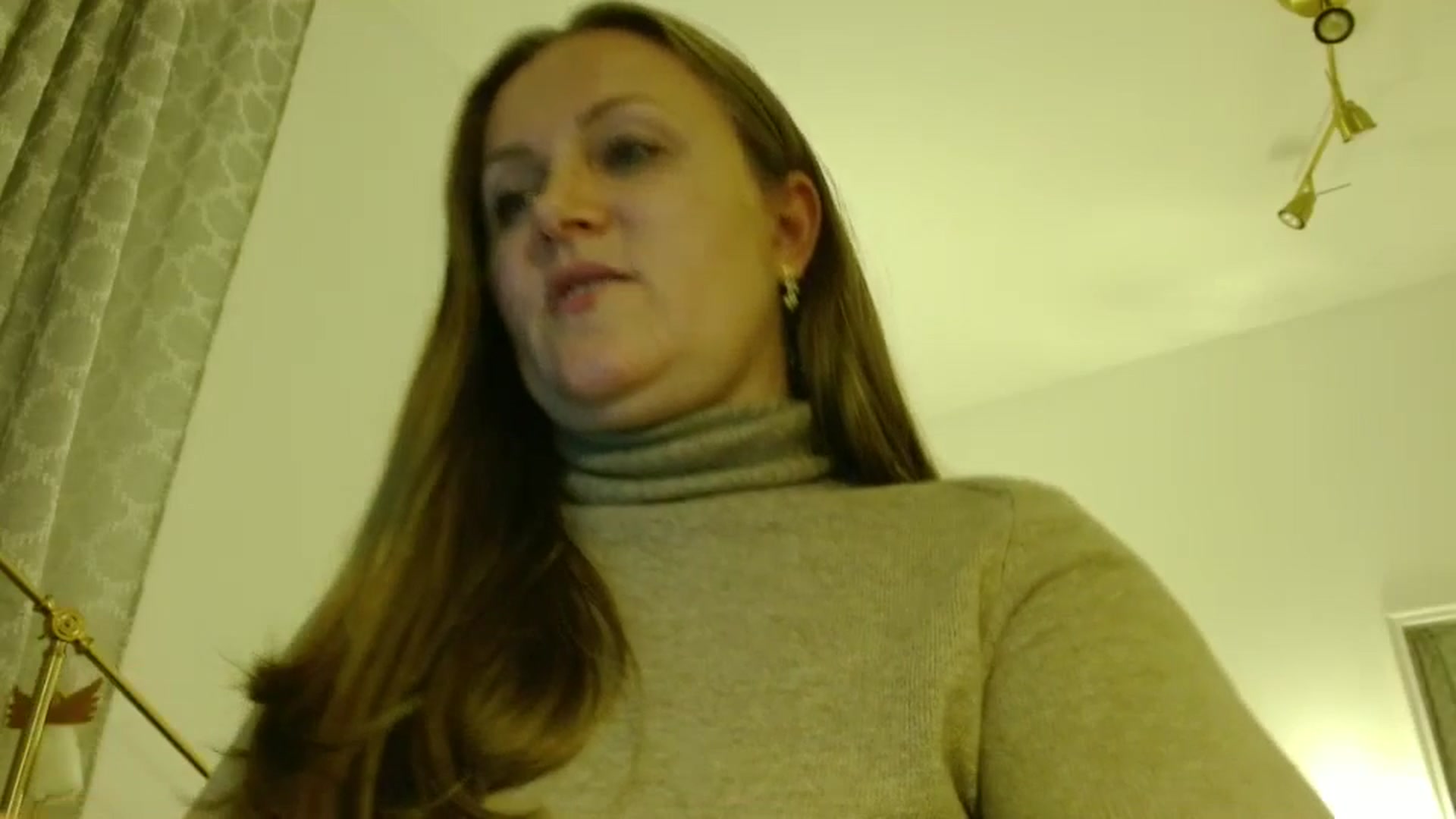 Gallery image thumbnail from JustLily's myfreecams stream on, 11/12/2025, 24:13 image 6 of 20