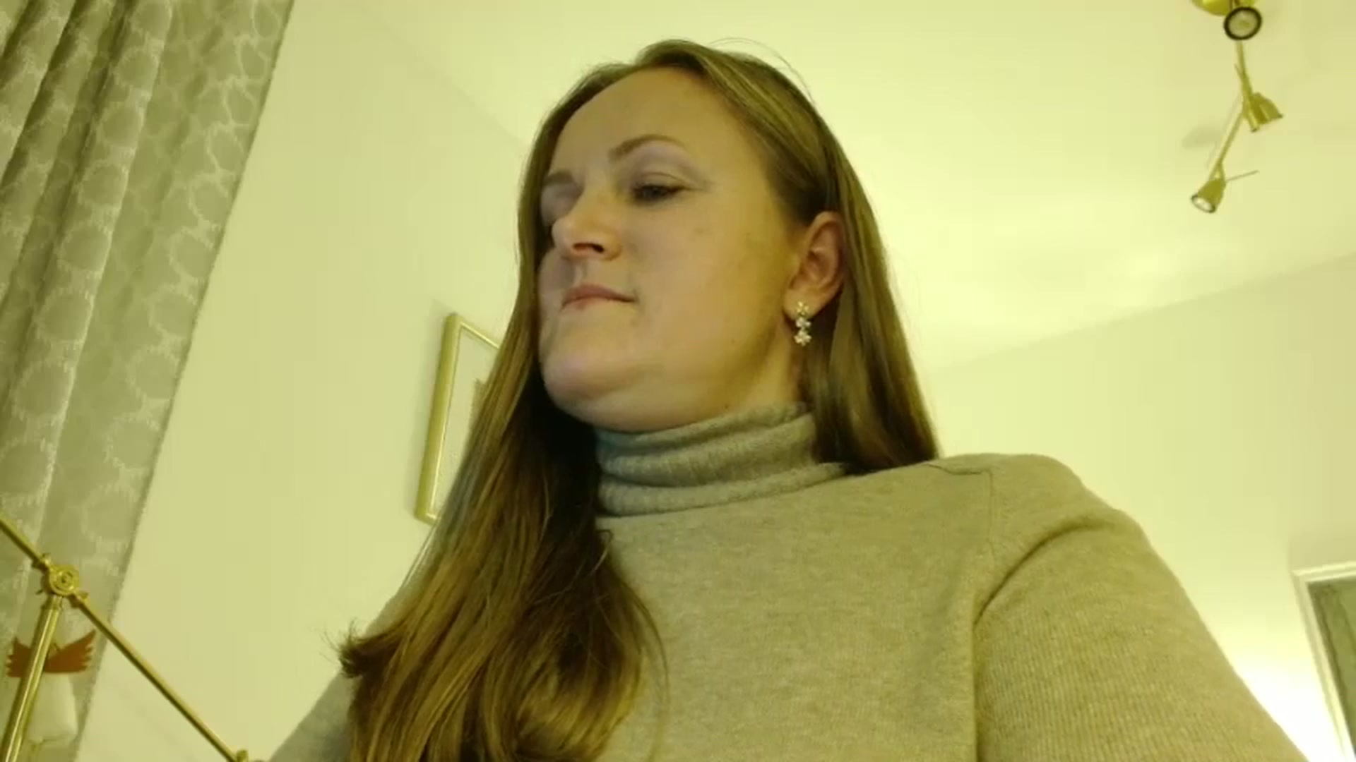 Gallery image thumbnail from JustLily's myfreecams stream on, 11/12/2025, 24:13 image 5 of 20