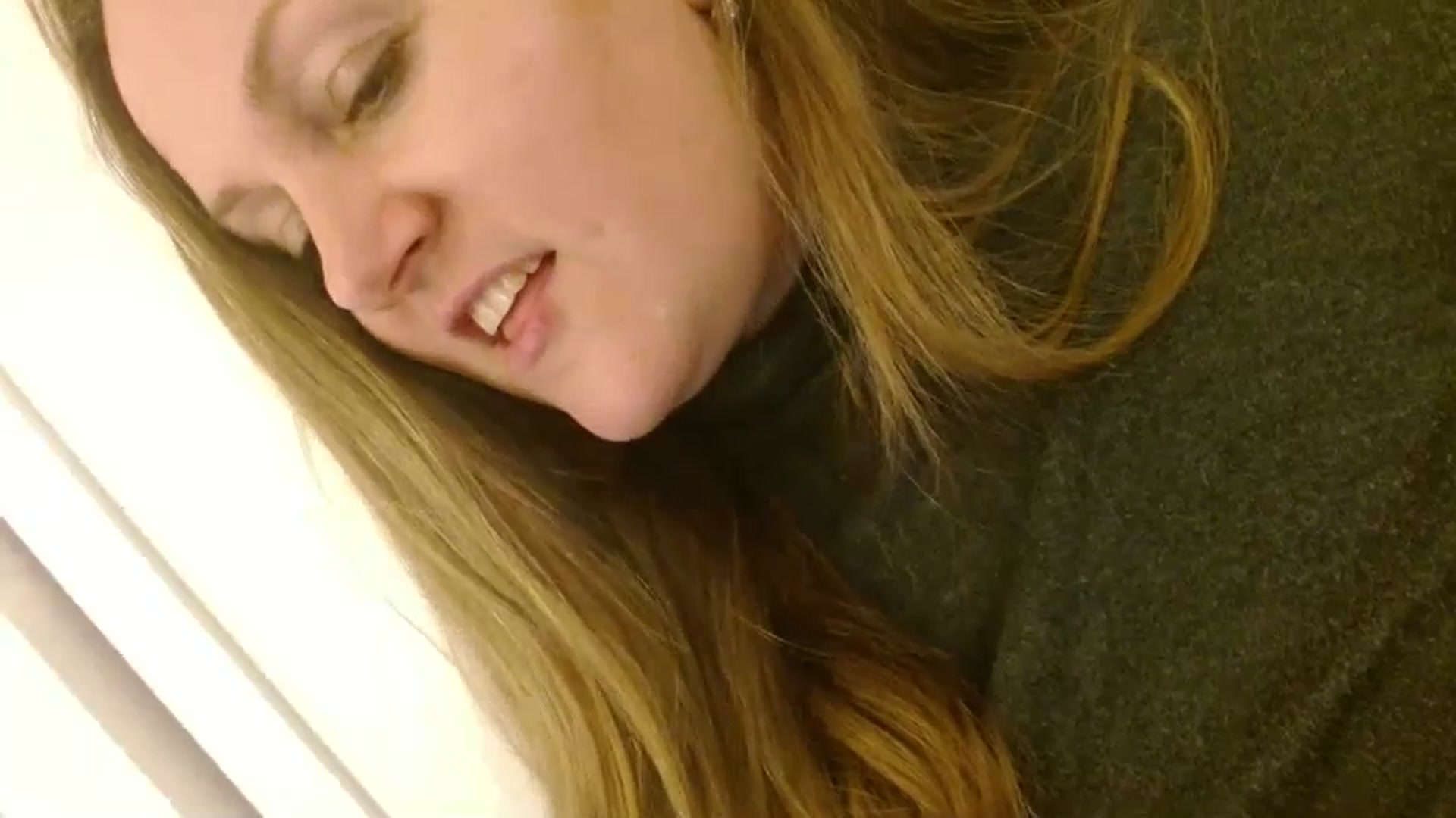 Gallery image thumbnail from JustLily's myfreecams stream on, 12/05/2025, 23:27 image 13 of 20