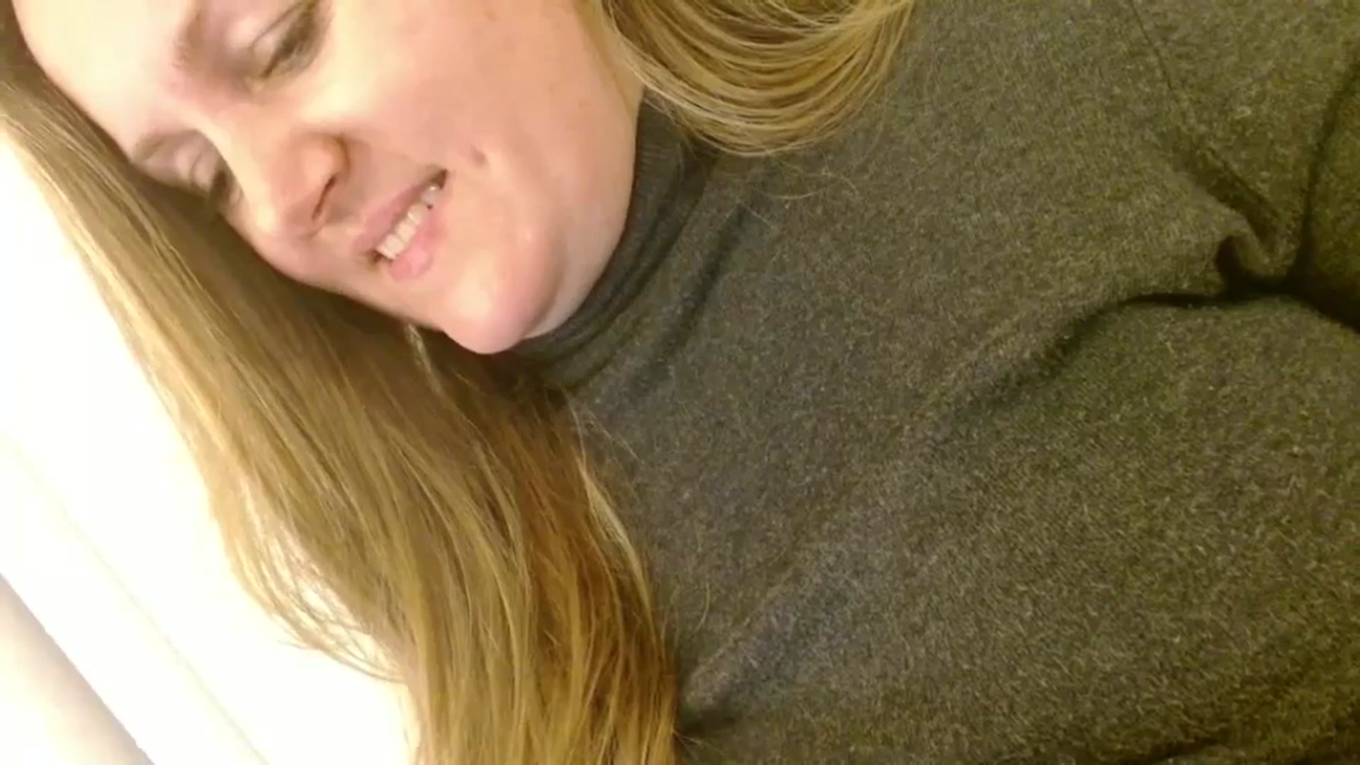 Gallery image thumbnail from JustLily's myfreecams stream on, 12/05/2025, 23:57 image 7 of 20