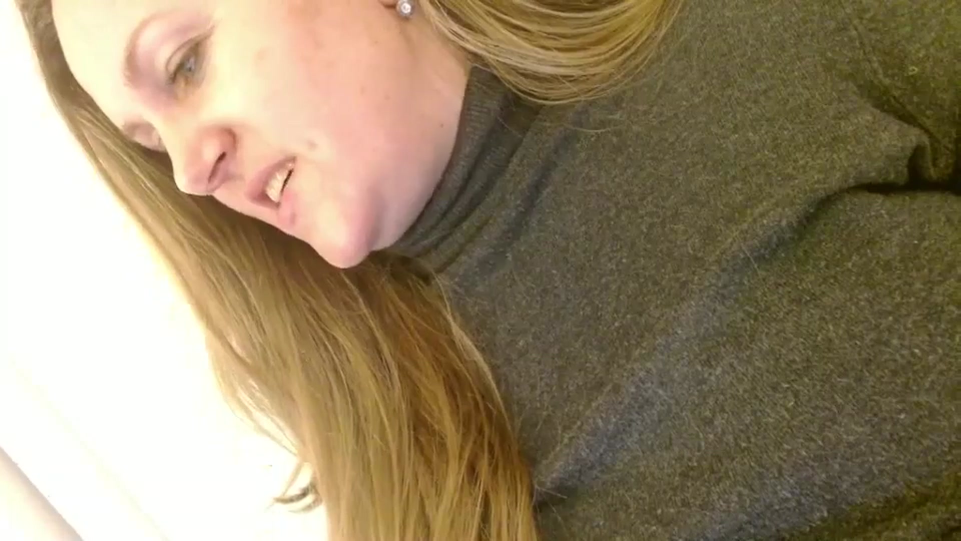 Gallery image thumbnail from JustLily's myfreecams stream on, 12/05/2025, 23:57 image 5 of 20