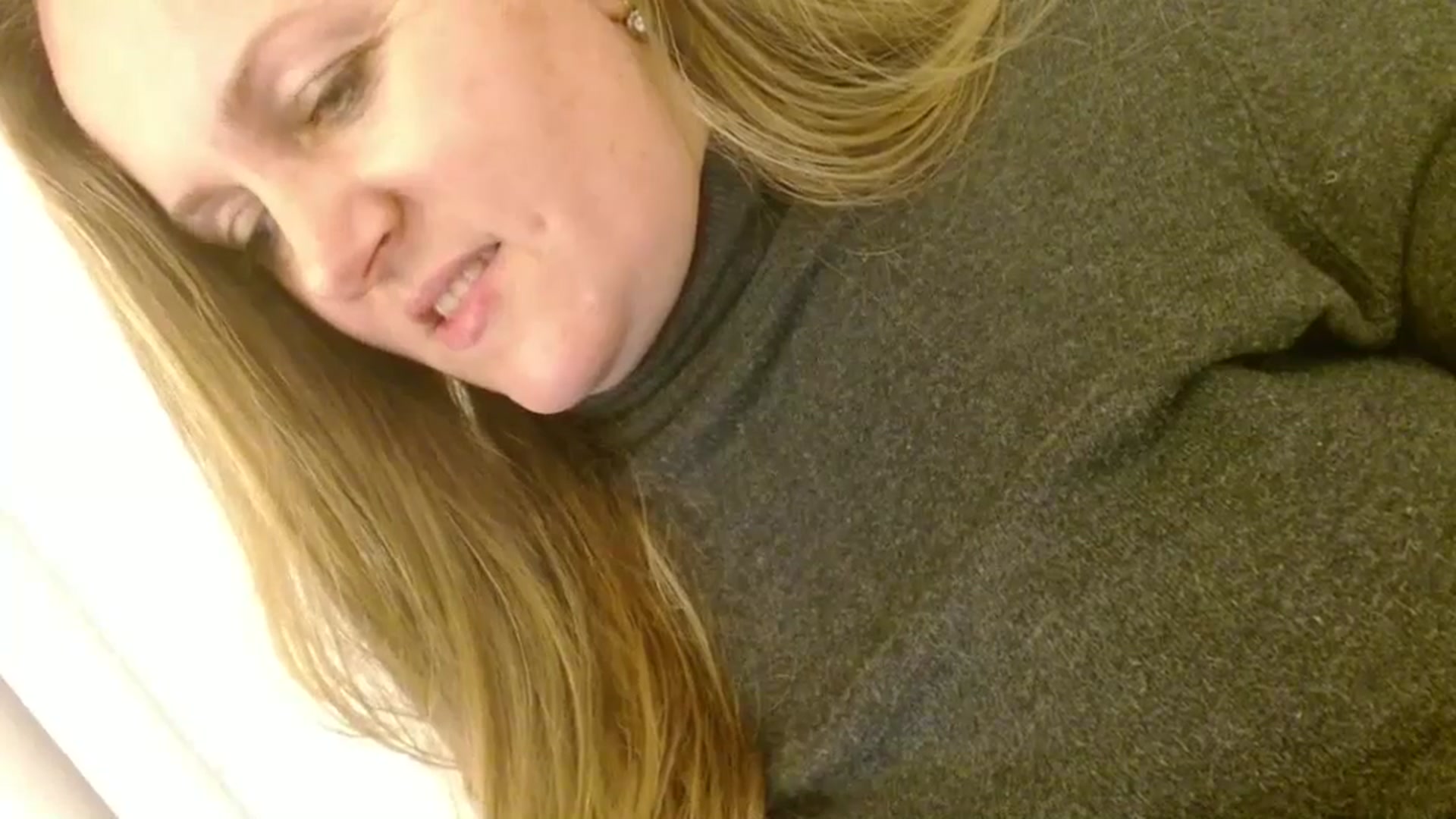 Gallery image thumbnail from JustLily's myfreecams stream on, 12/05/2025, 23:57 image 8 of 20