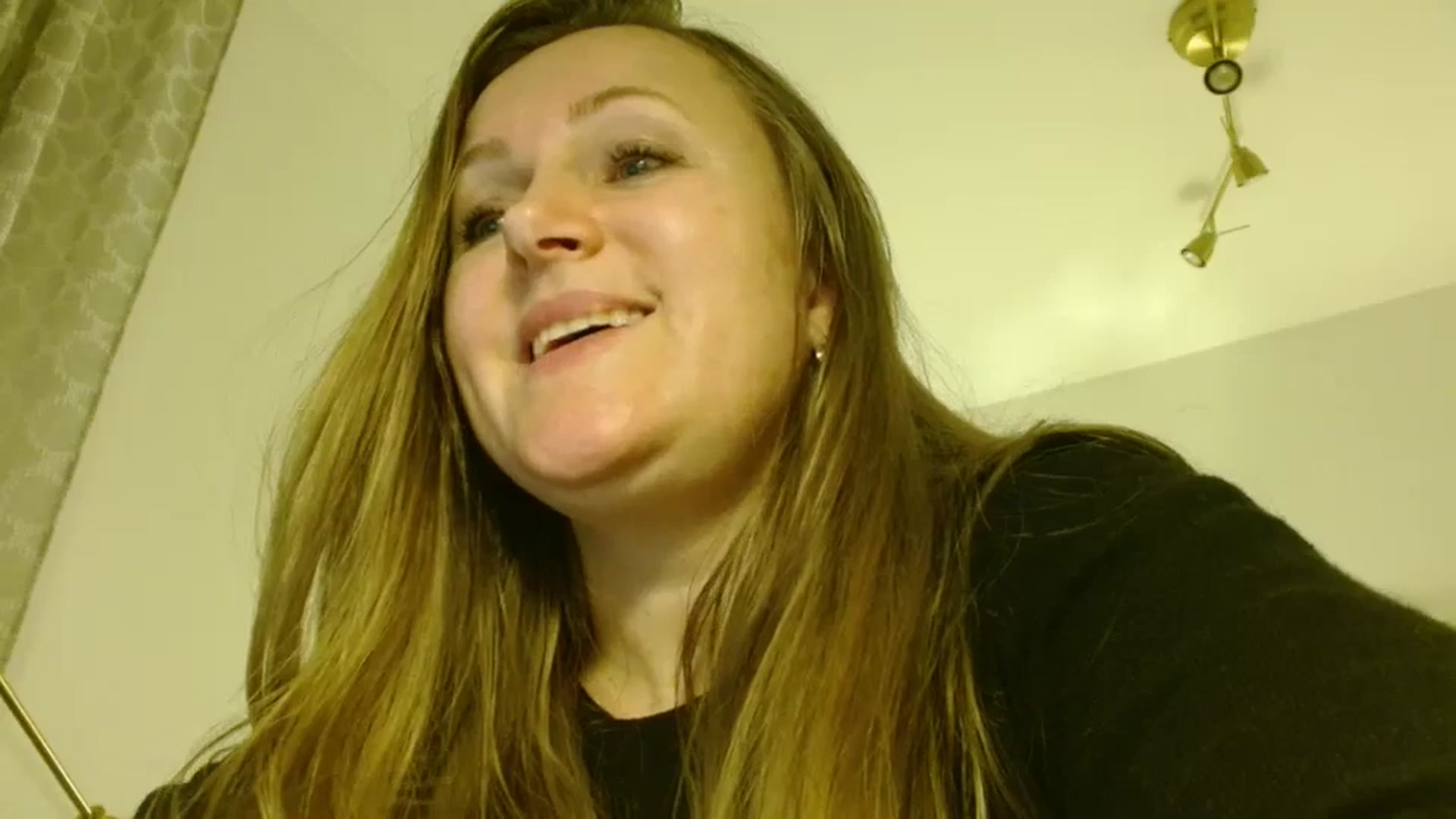Gallery image thumbnail from JustLily's myfreecams stream on, 12/13/2025, 24:05 image 2 of 20