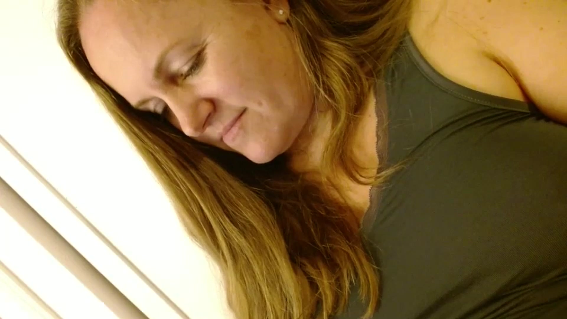 Gallery image thumbnail from JustLily's myfreecams stream on, 12/16/2025, 02:22 image 19 of 20