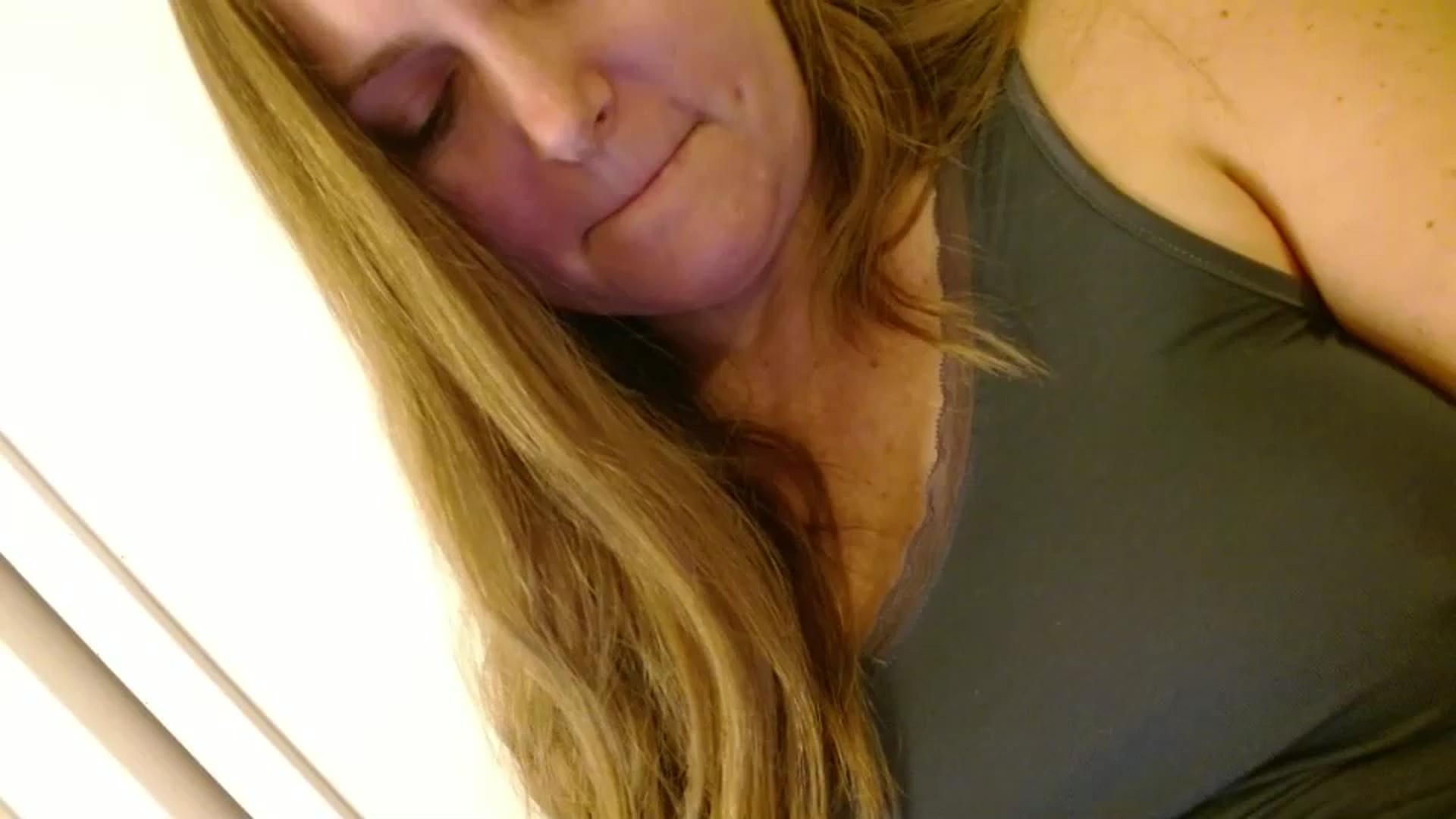 Gallery image thumbnail from JustLily's myfreecams stream on, 12/16/2025, 02:22 image 1 of 20