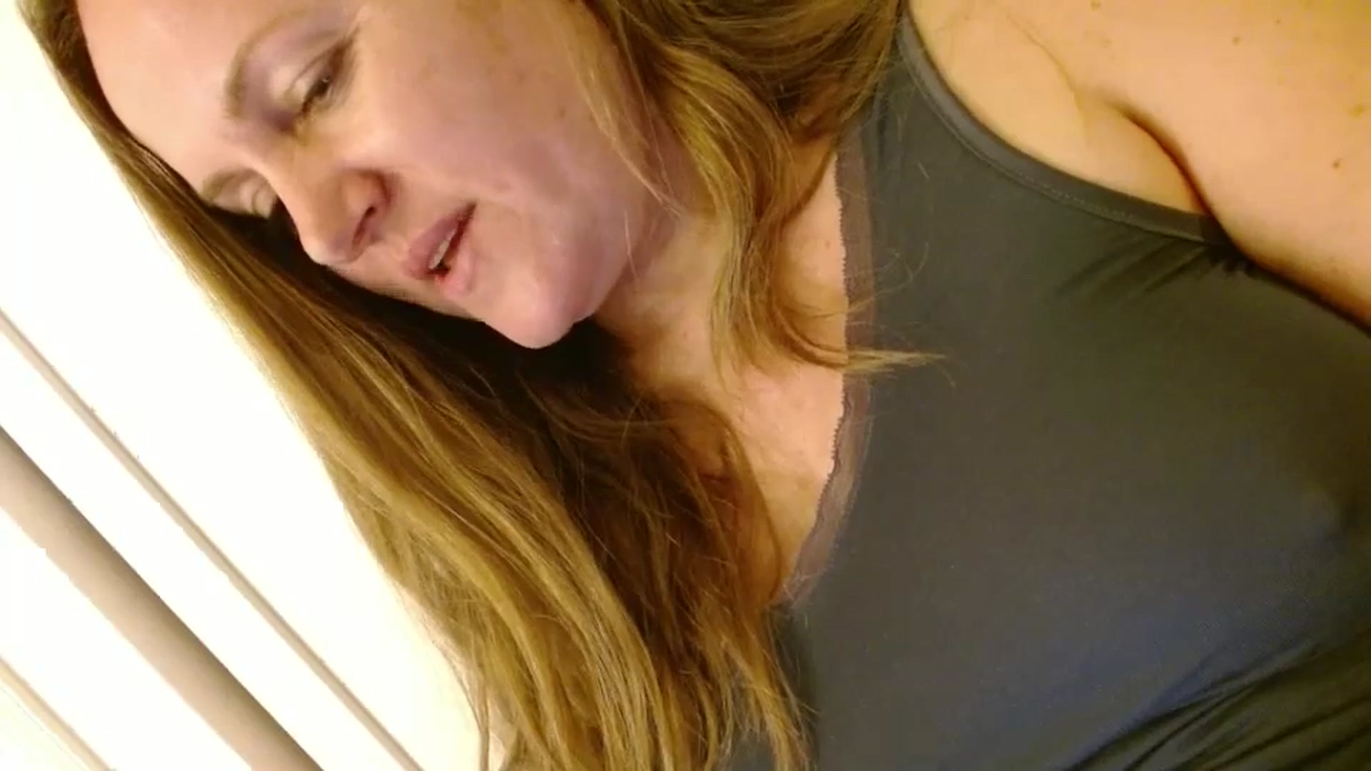 Gallery image thumbnail from JustLily's myfreecams stream on, 12/16/2025, 02:22 image 4 of 20