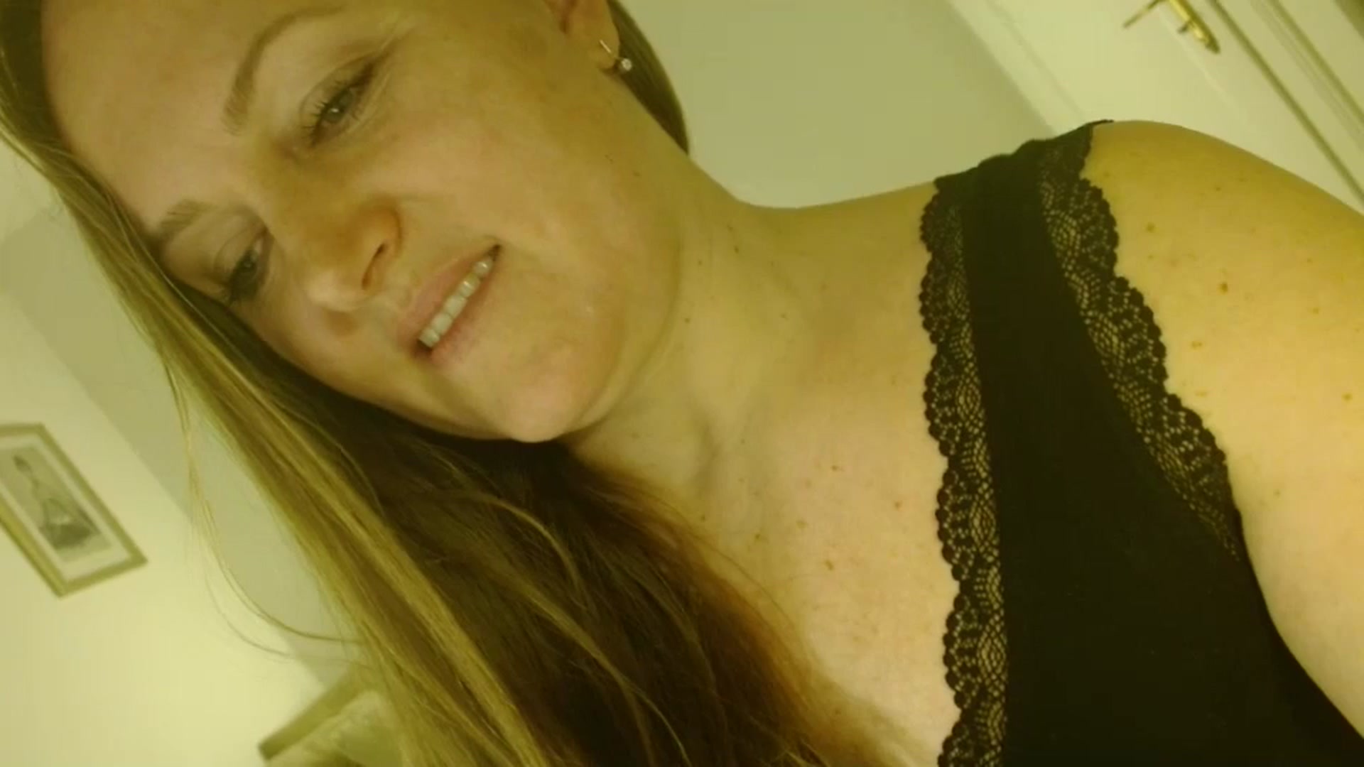 Gallery image thumbnail from JustLily's myfreecams stream on, 01/21/2026, 20:50 image 10 of 20