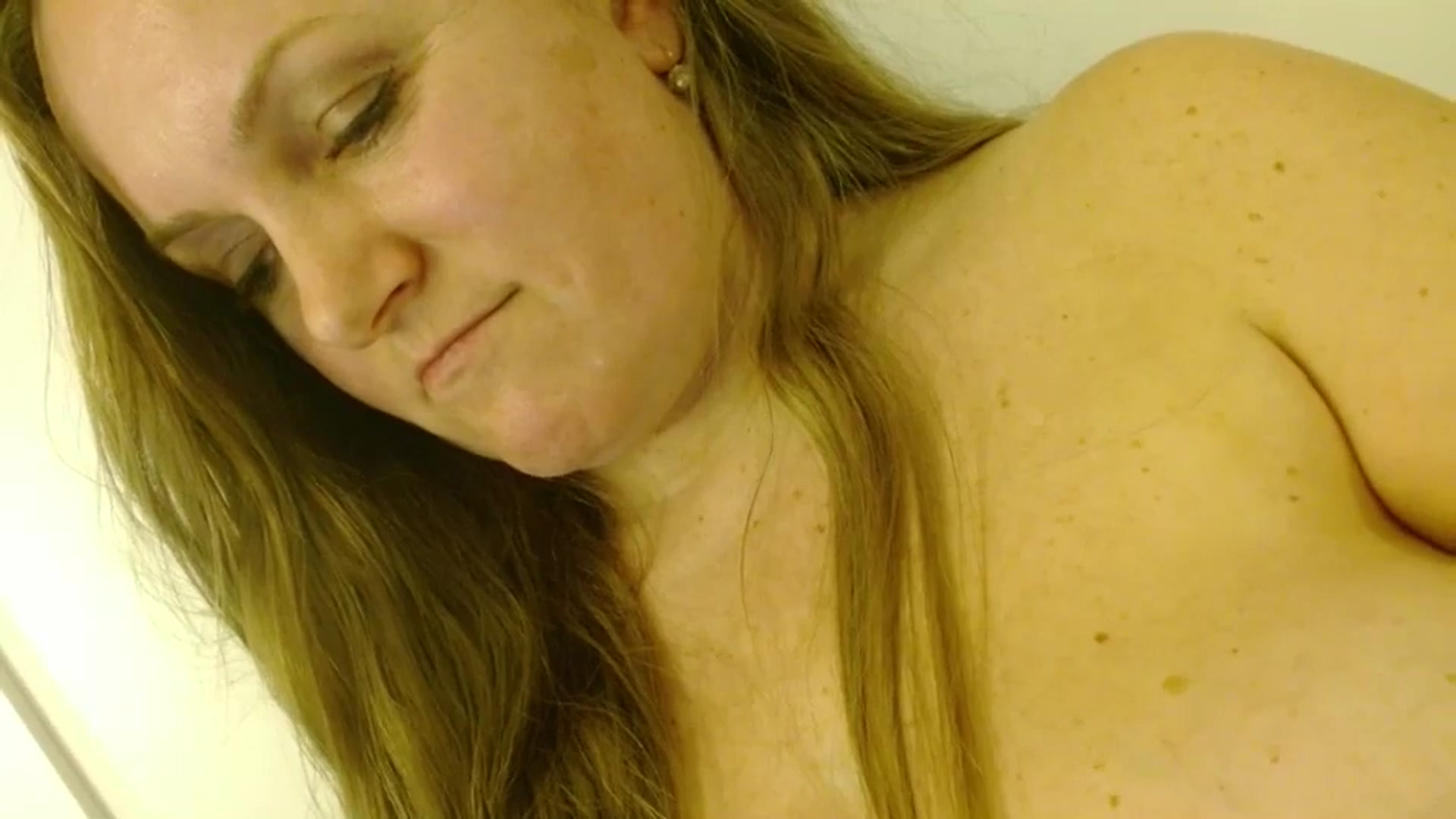 Gallery image thumbnail from JustLily's myfreecams stream on, 01/27/2026, 22:33 image 20 of 20