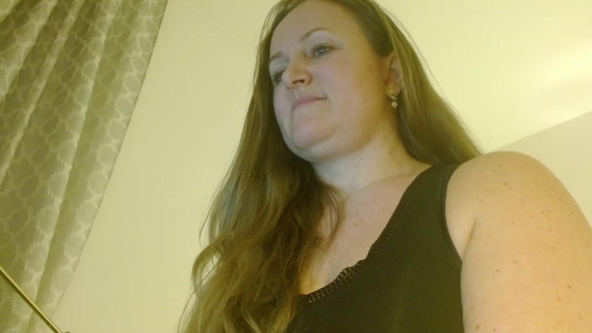 Gallery image thumbnail from JustLily's myfreecams stream on, 02/06/2026, 23:27 image 12 of 20