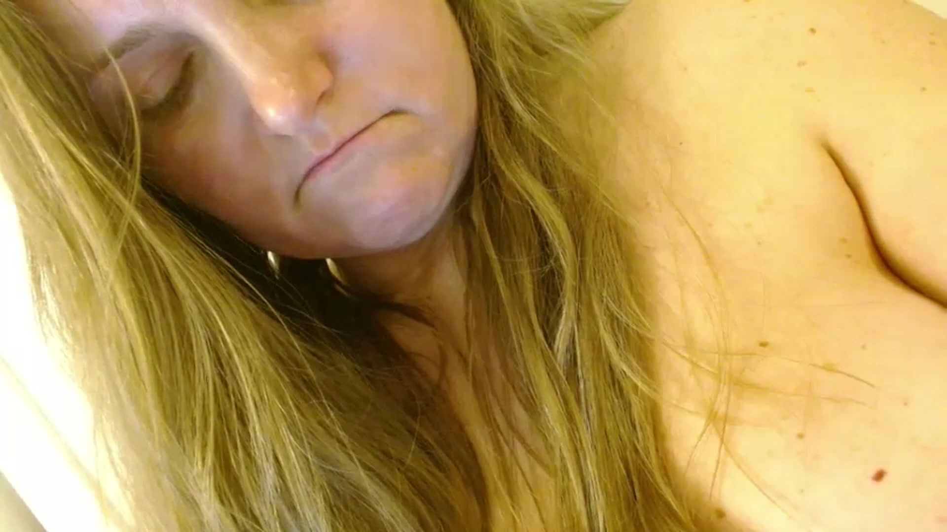 Gallery image thumbnail from JustLily's myfreecams stream on, 02/10/2026, 17:04 image 2 of 20