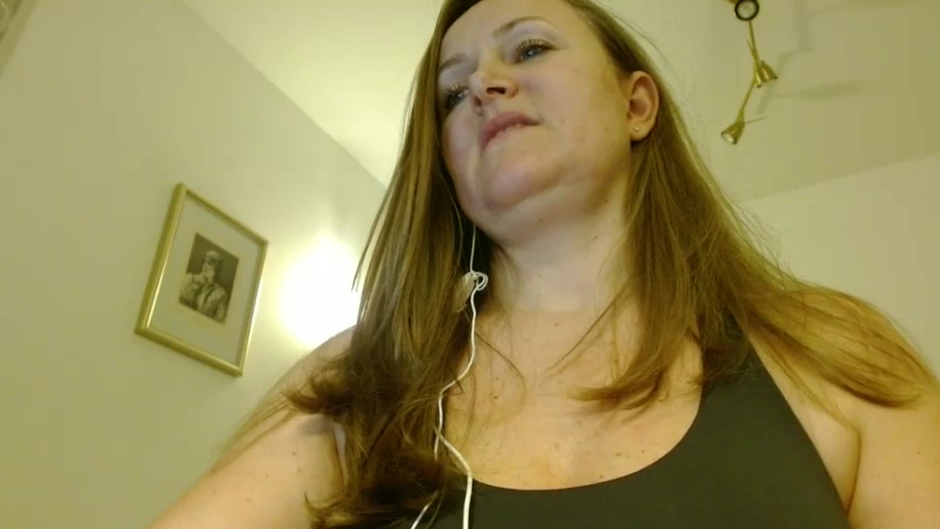 Gallery image thumbnail from JustLily's myfreecams stream on, 02/17/2026, 21:31 image 18 of 20