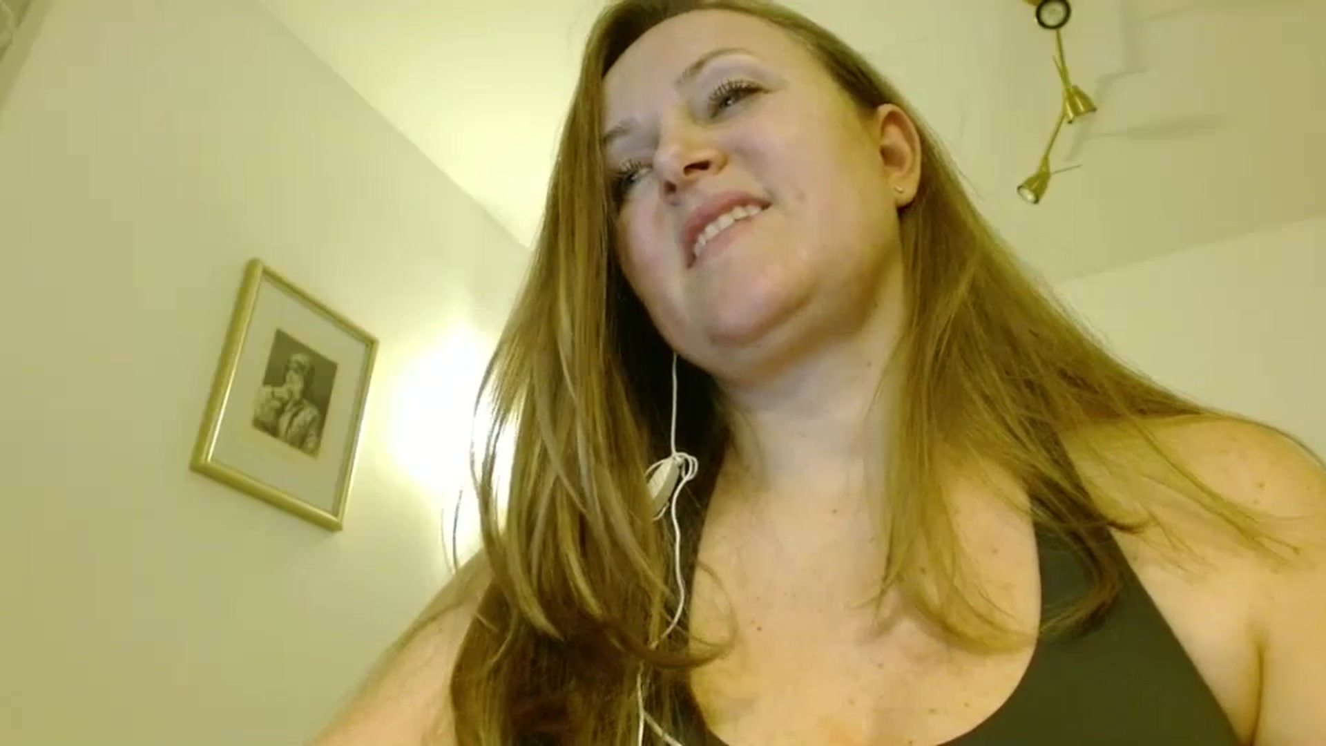 Gallery image thumbnail from JustLily's myfreecams stream on, 02/17/2026, 21:31 image 17 of 20