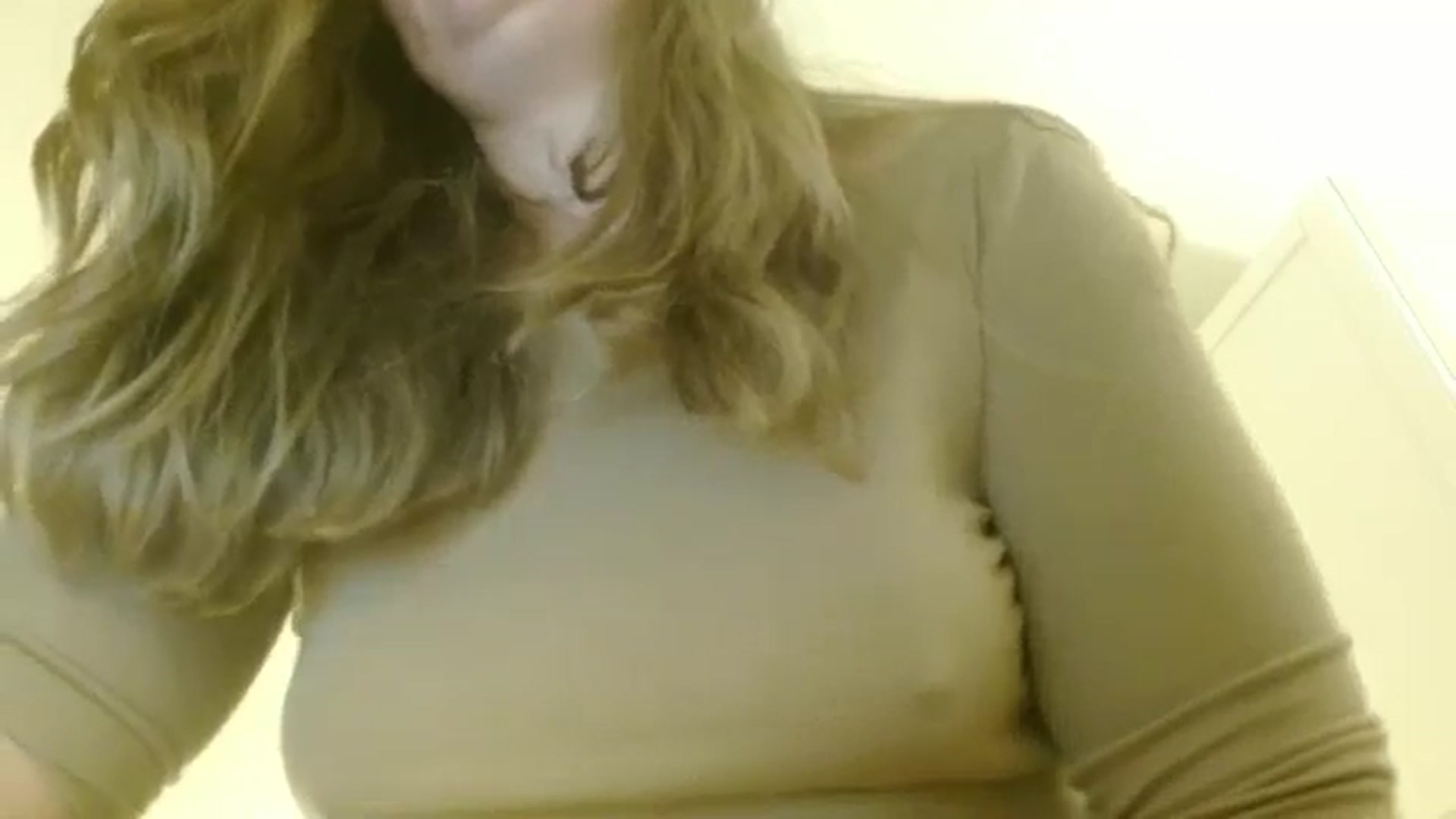 Gallery image thumbnail from JustLily's myfreecams stream on, 03/23/2026, 22:36 image 18 of 20